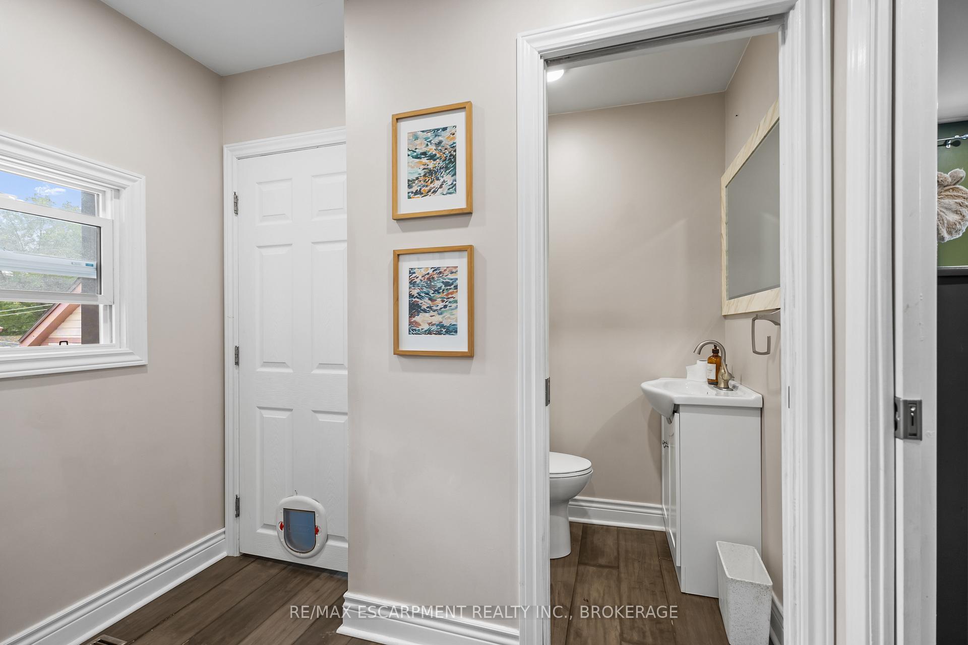 Photo 21 of 57 Carleton Street N, Thorold, Thorold Downtown — HOMEH