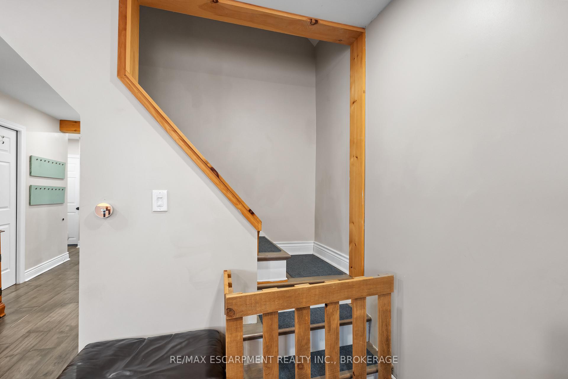 Photo 22 of 57 Carleton Street N, Thorold, Thorold Downtown — HOMEH