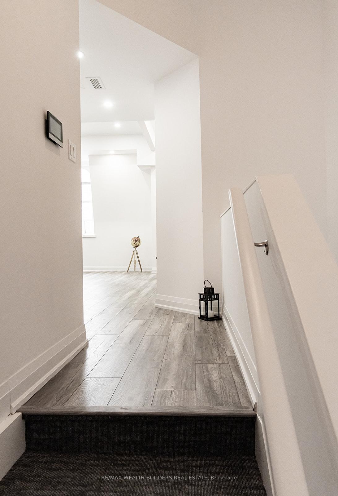 Photo 5 of Unit 7, 211 Jarvis Street, Toronto, Moss Park — HOMEH