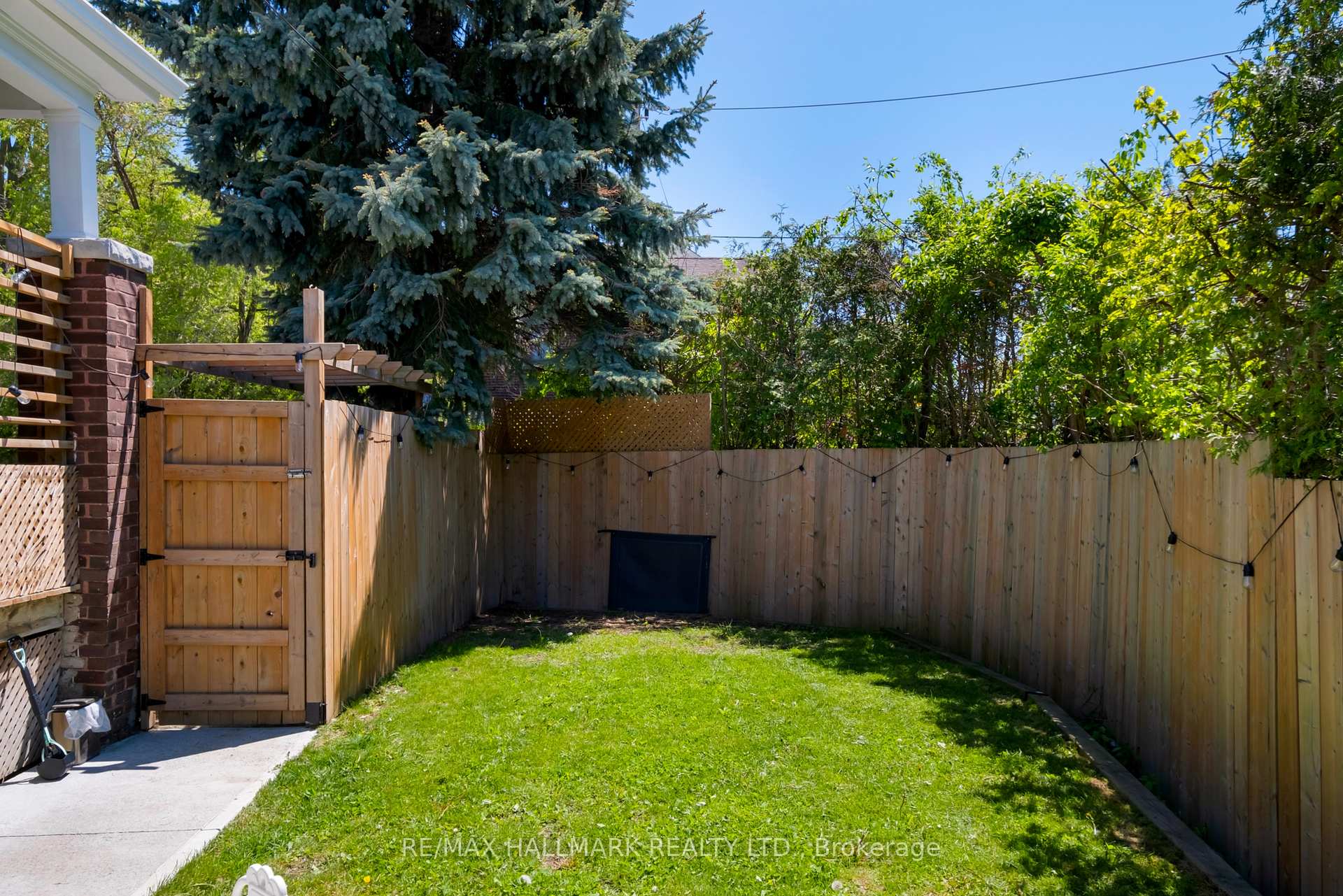 Photo 25 of 2a Midburn Avenue, Toronto, Crescent Town — HOMEH