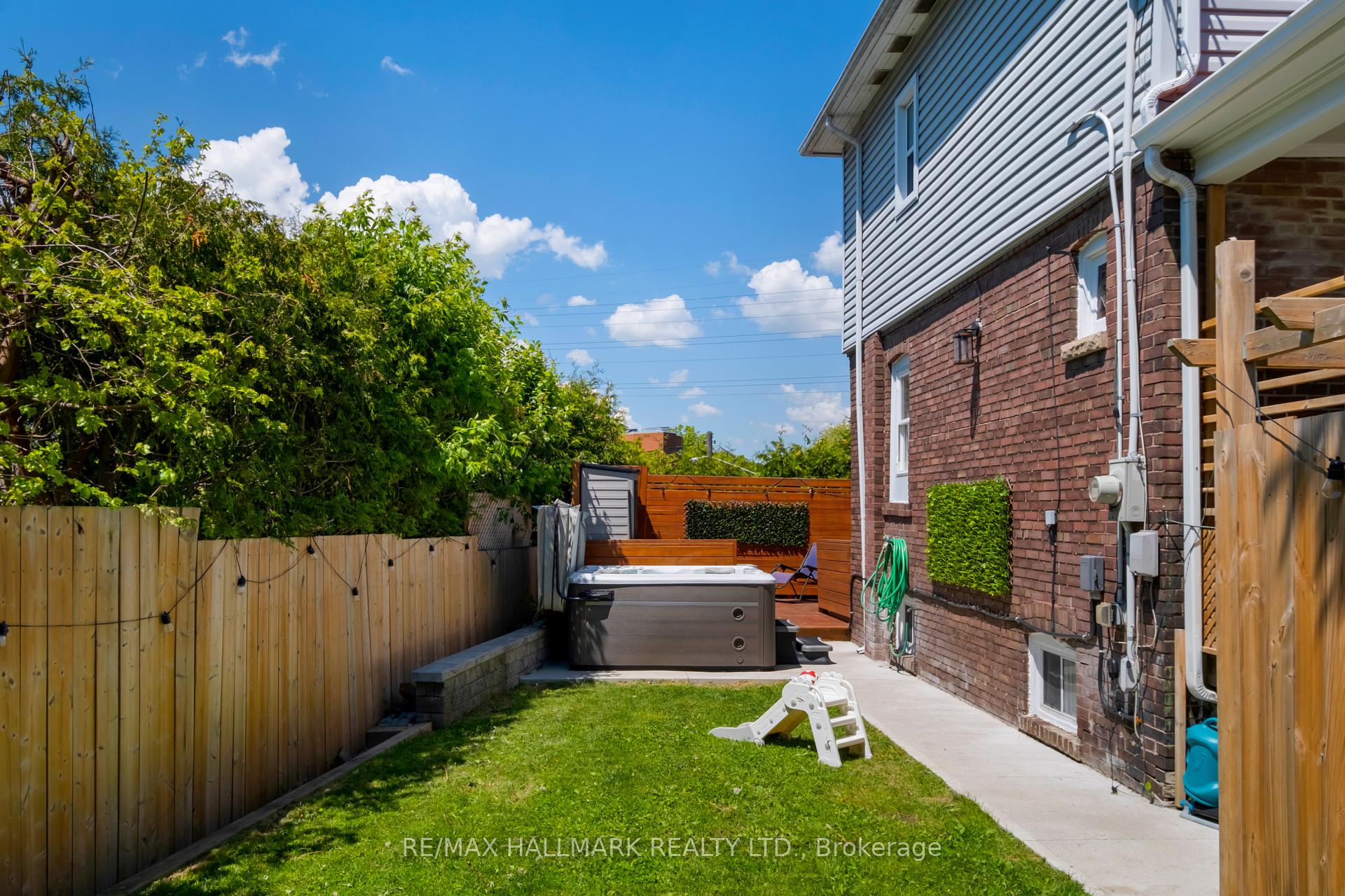 Photo 26 of 2a Midburn Avenue, Toronto, Crescent Town — HOMEH