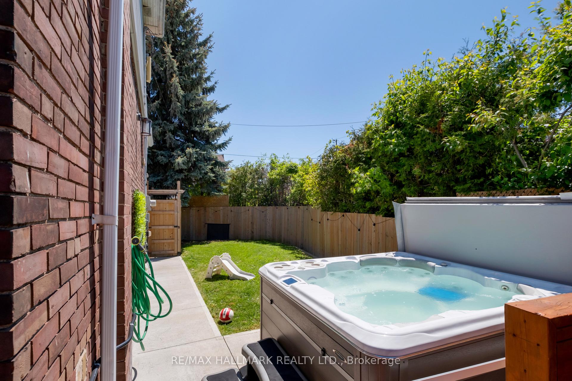 Photo 28 of 2a Midburn Avenue, Toronto, Crescent Town — HOMEH