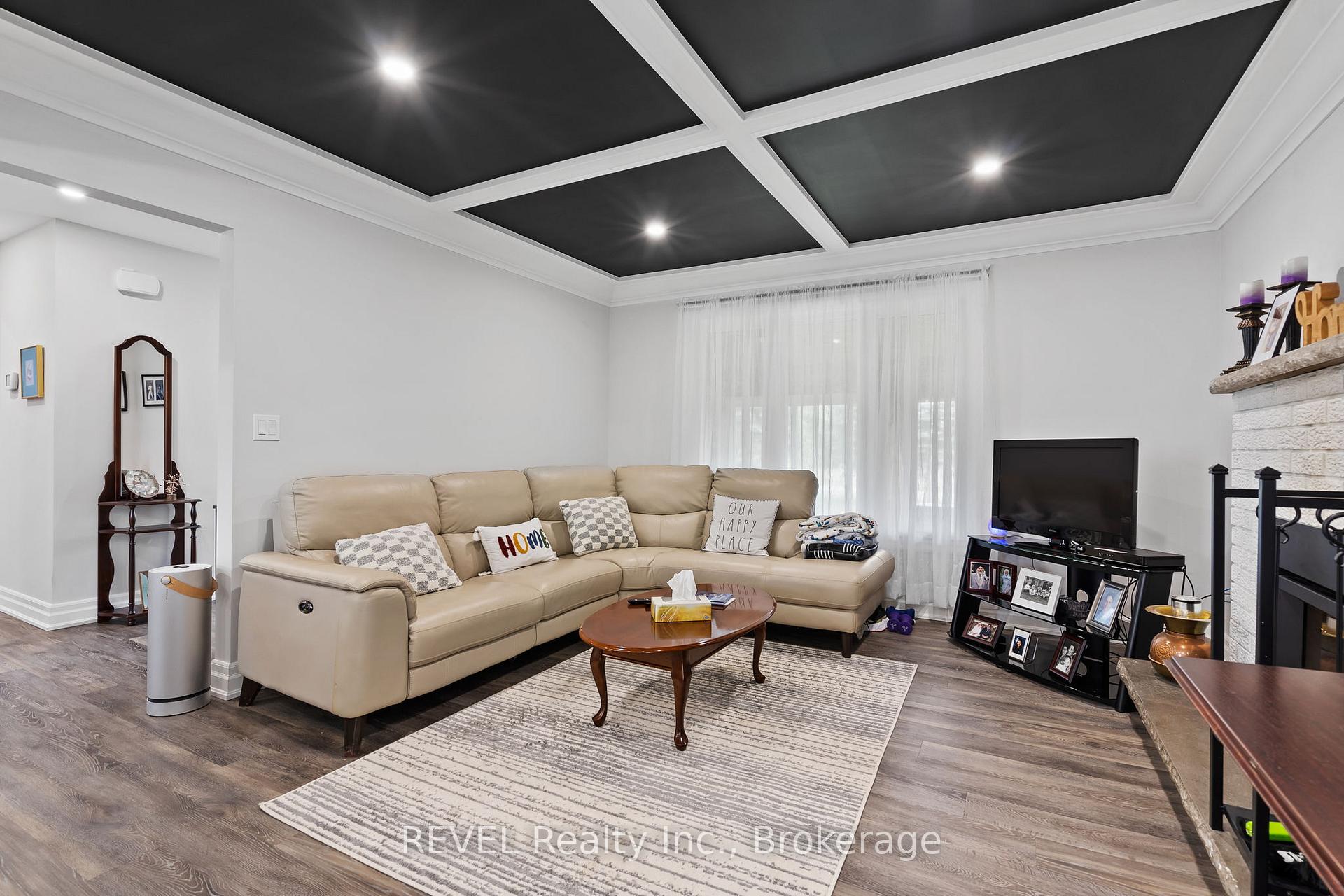Photo 7 of 1848 Barron Road, Thorold, Hurricane/Merrittville — HOMEH