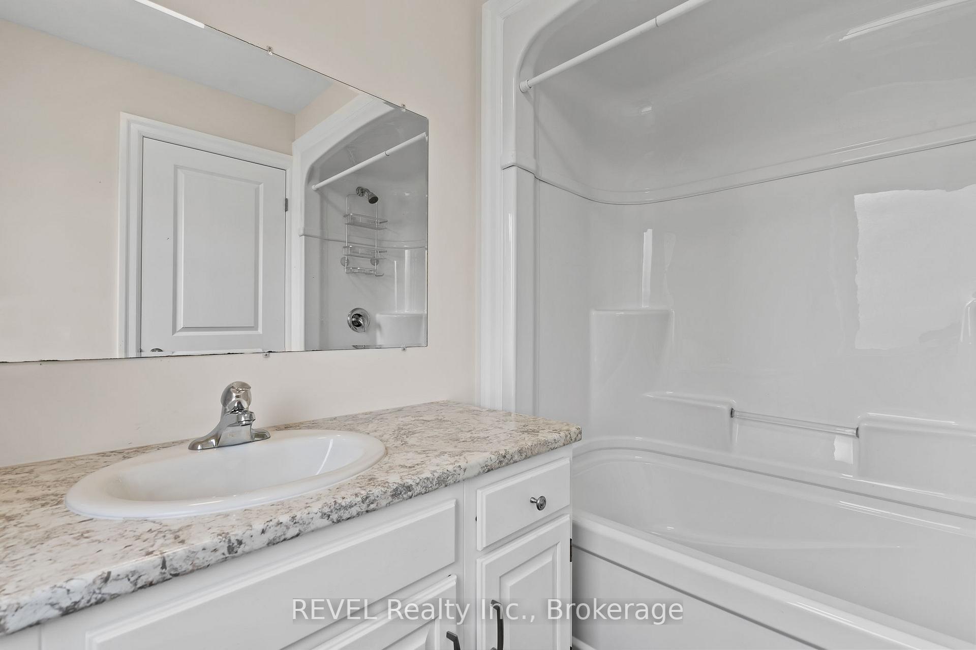 Photo 27 of 1848 Barron Road, Thorold, Hurricane/Merrittville — HOMEH