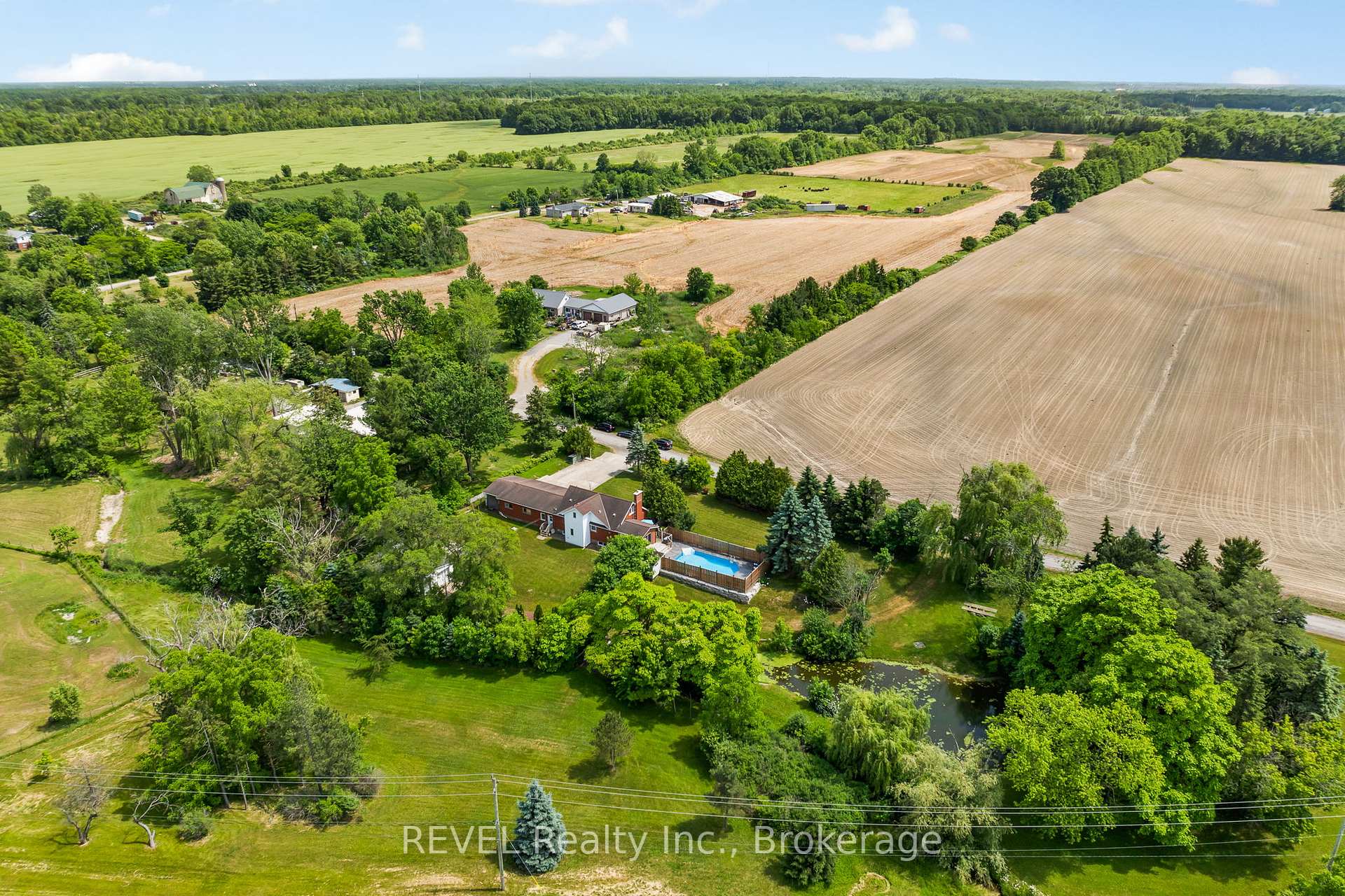 Photo 43 of 1848 Barron Road, Thorold, Hurricane/Merrittville — HOMEH