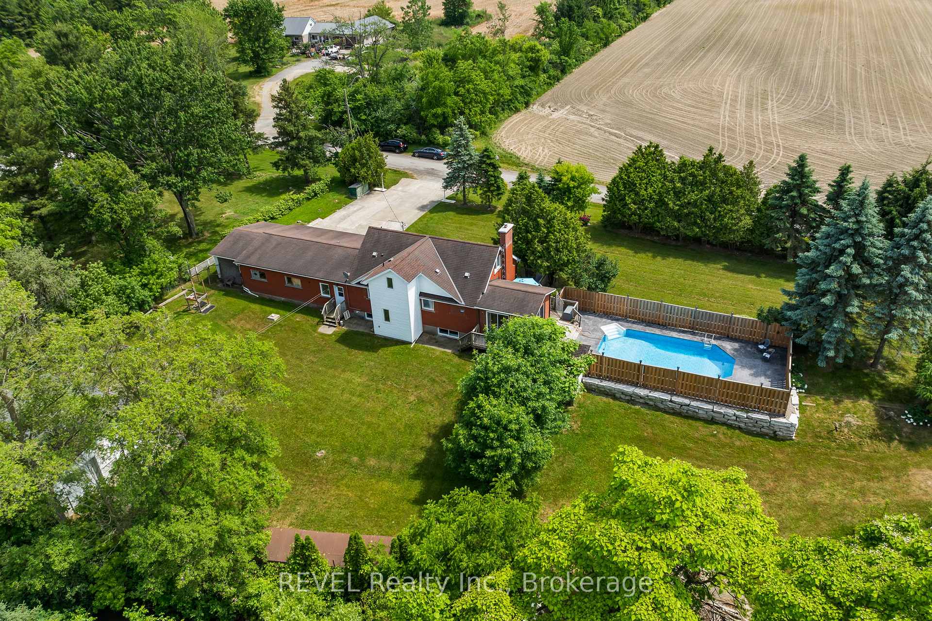Photo 44 of 1848 Barron Road, Thorold, Hurricane/Merrittville — HOMEH