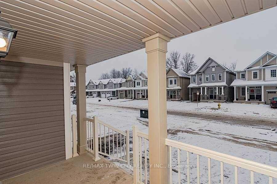 Photo 3 of 101 Esther Crescent, Thorold, Hurricane/Merrittville — HOMEH