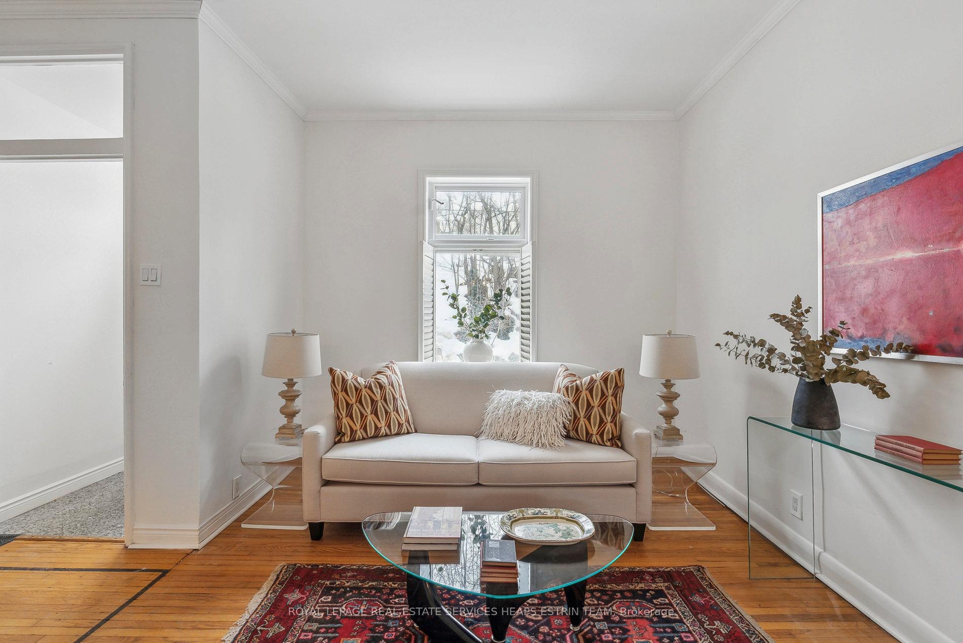 Photo 4 of 207 Marlborough Place, Toronto, The Annex — HOMEH