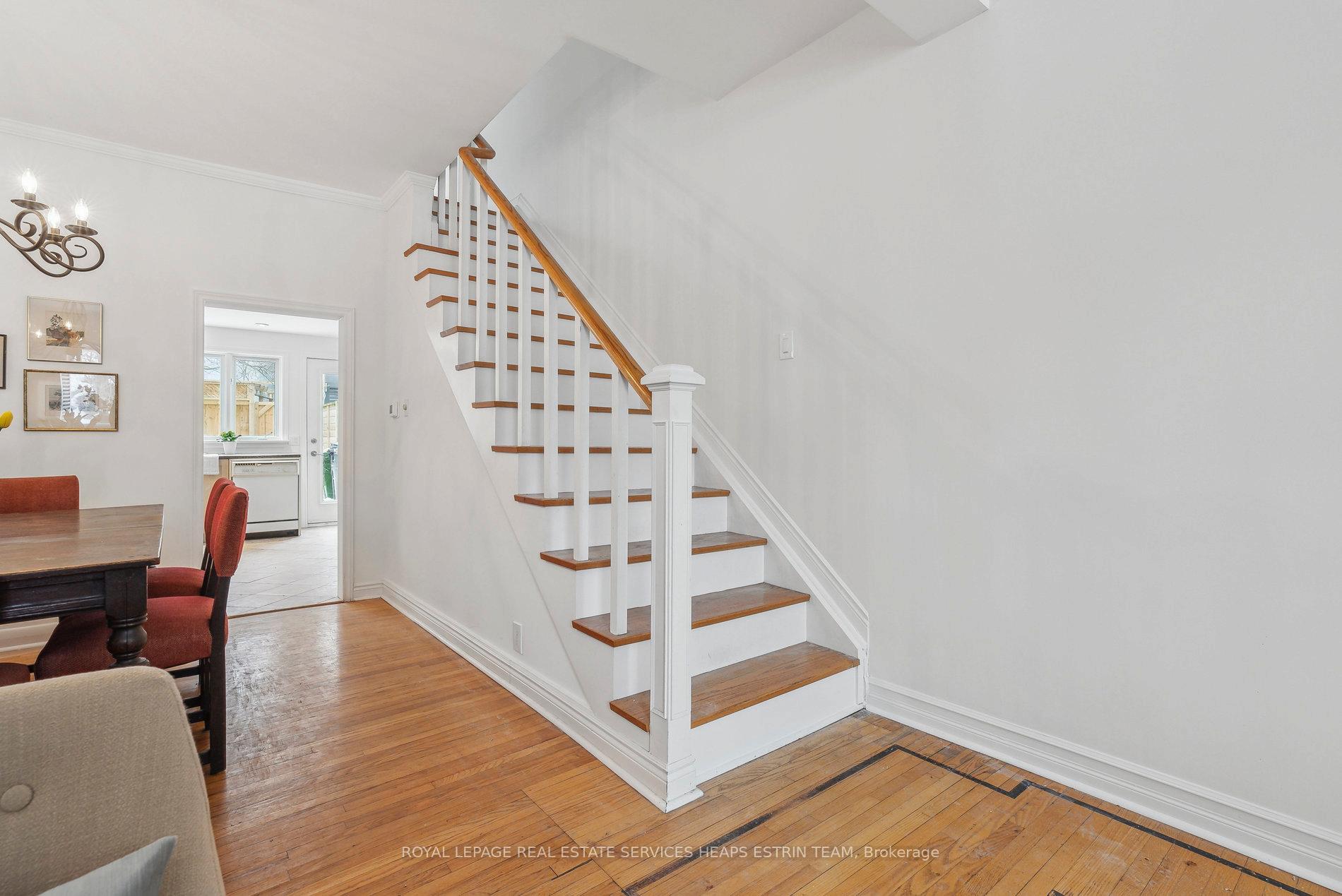 Photo 8 of 207 Marlborough Place, Toronto, The Annex — HOMEH