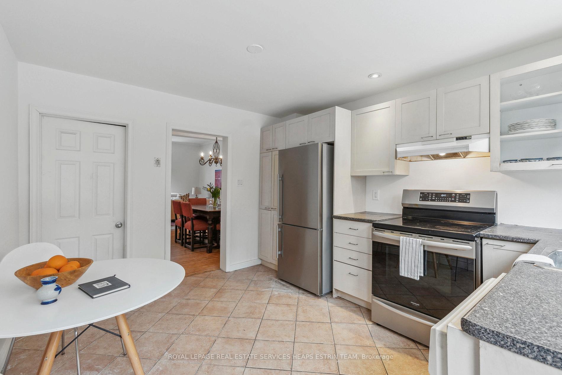 Photo 17 of 207 Marlborough Place, Toronto, The Annex — HOMEH