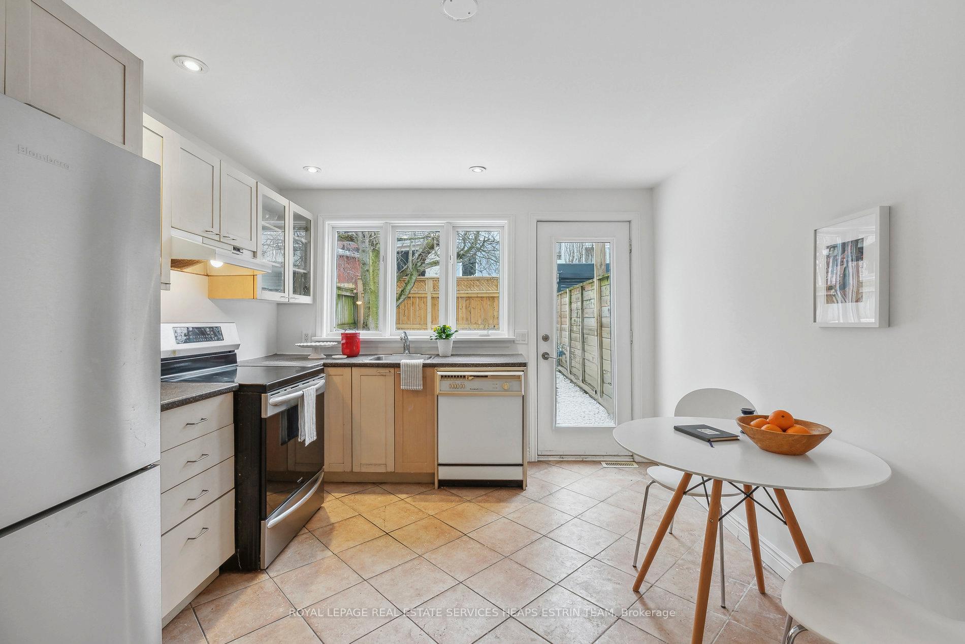 Photo 20 of 207 Marlborough Place, Toronto, The Annex — HOMEH