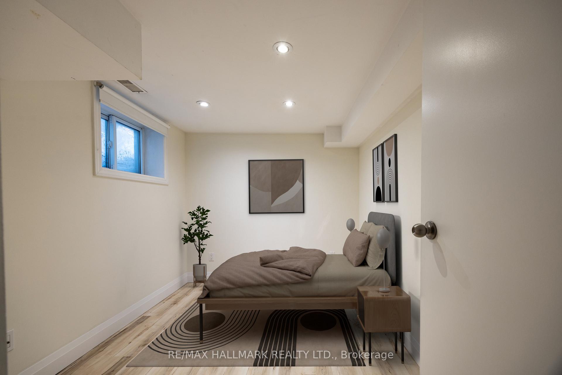 Photo 7 of Unit Lower Level, 100 Silver Birch Avenue, Toronto, The Beaches — HOMEH