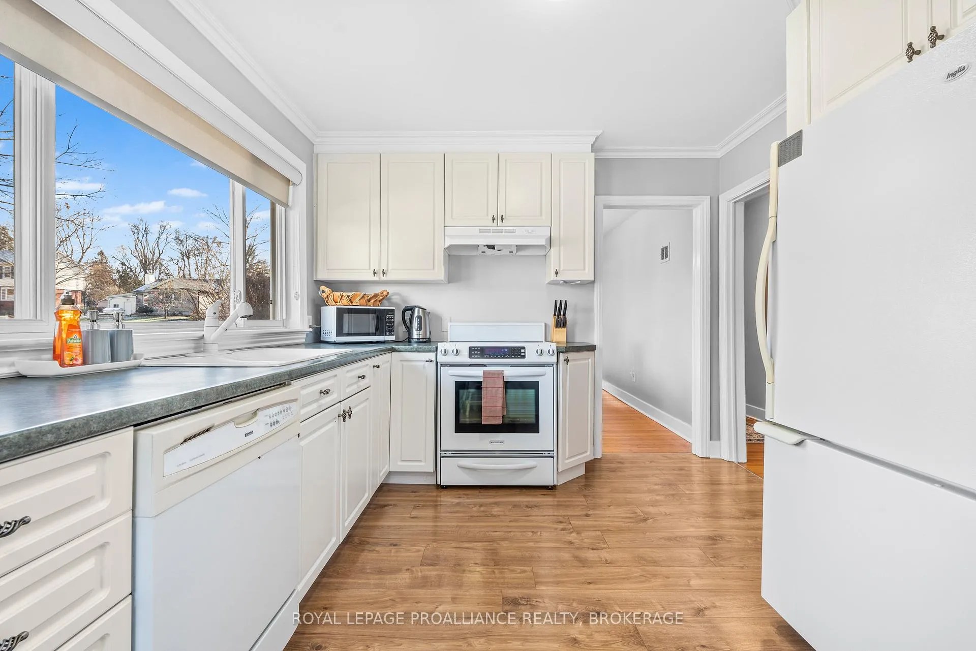 Photo 12 of 4 Strathcona Crescent, Kingston, West of Sir John A. Blvd — HOMEH