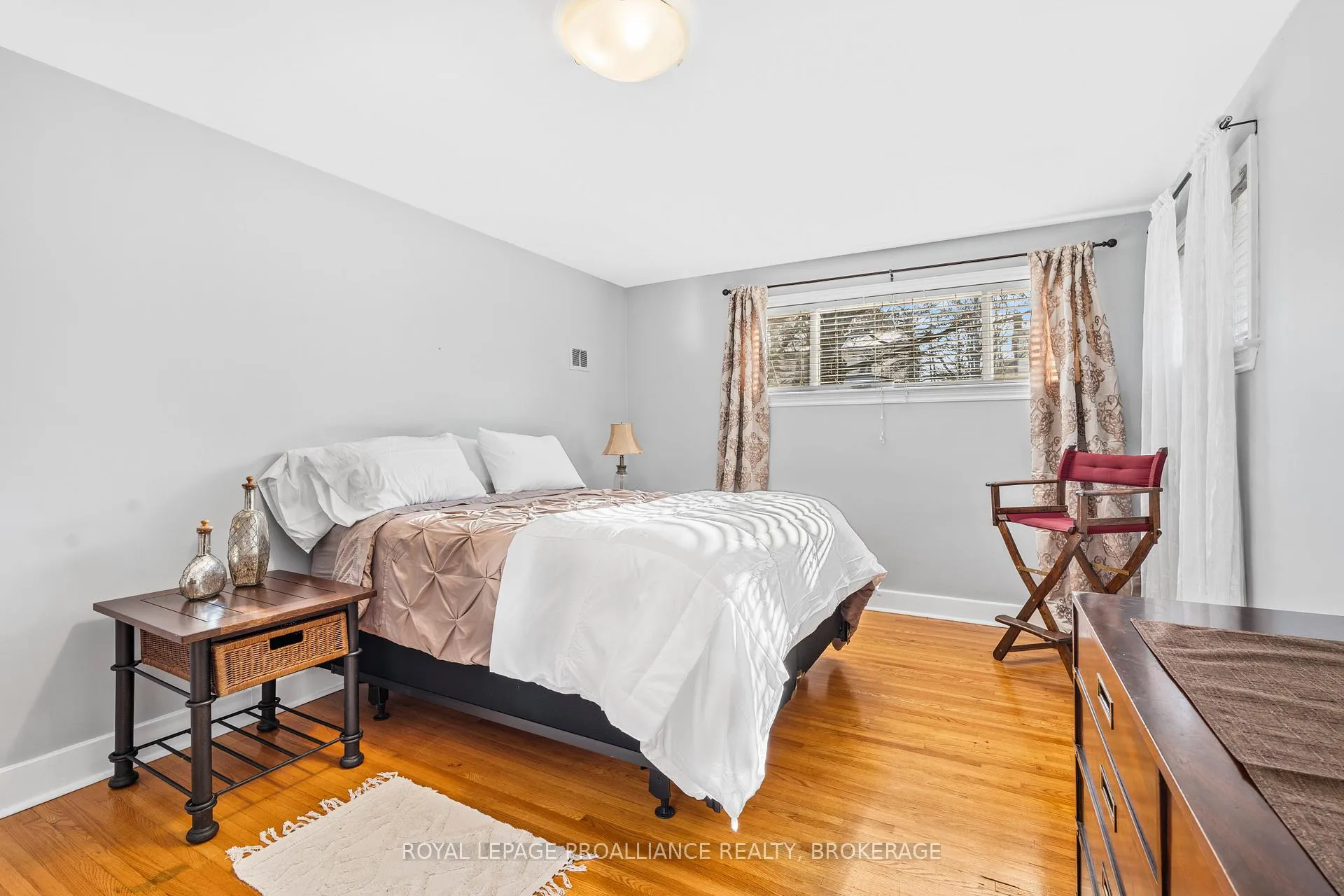 Photo 14 of 4 Strathcona Crescent, Kingston, West of Sir John A. Blvd — HOMEH