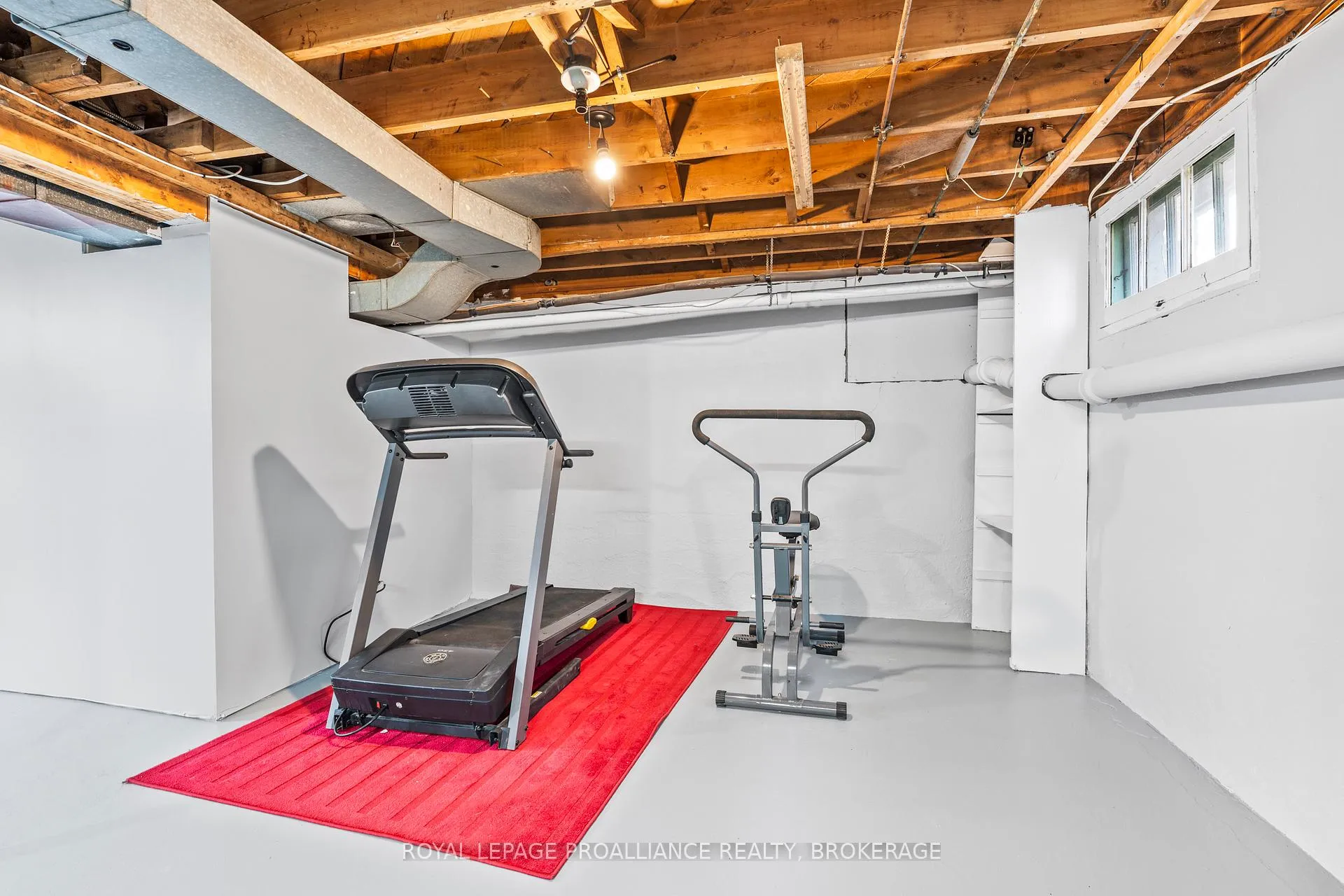 Photo 22 of 4 Strathcona Crescent, Kingston, West of Sir John A. Blvd — HOMEH