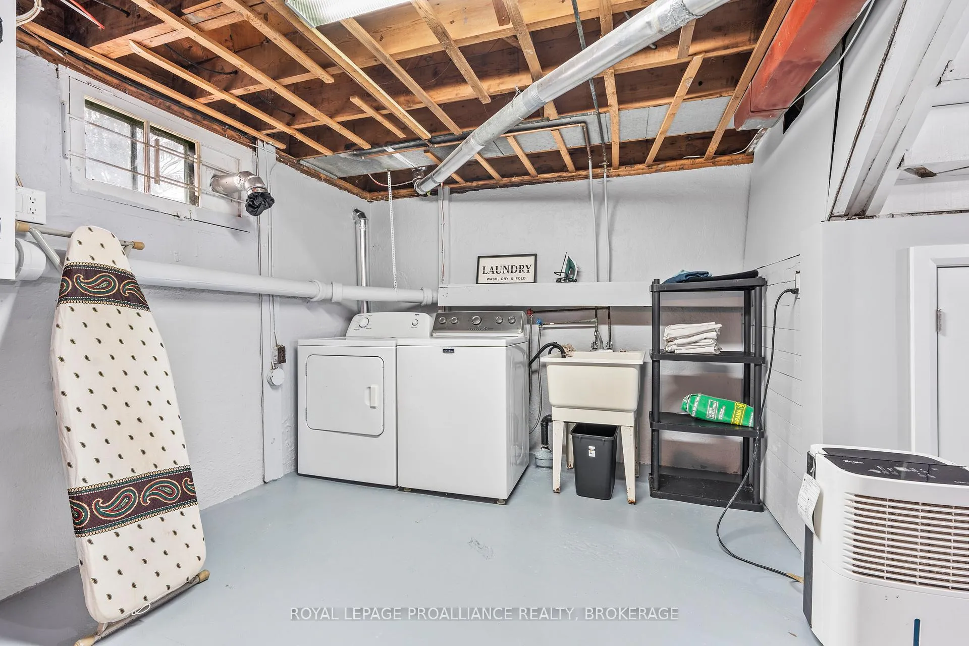 Photo 23 of 4 Strathcona Crescent, Kingston, West of Sir John A. Blvd — HOMEH