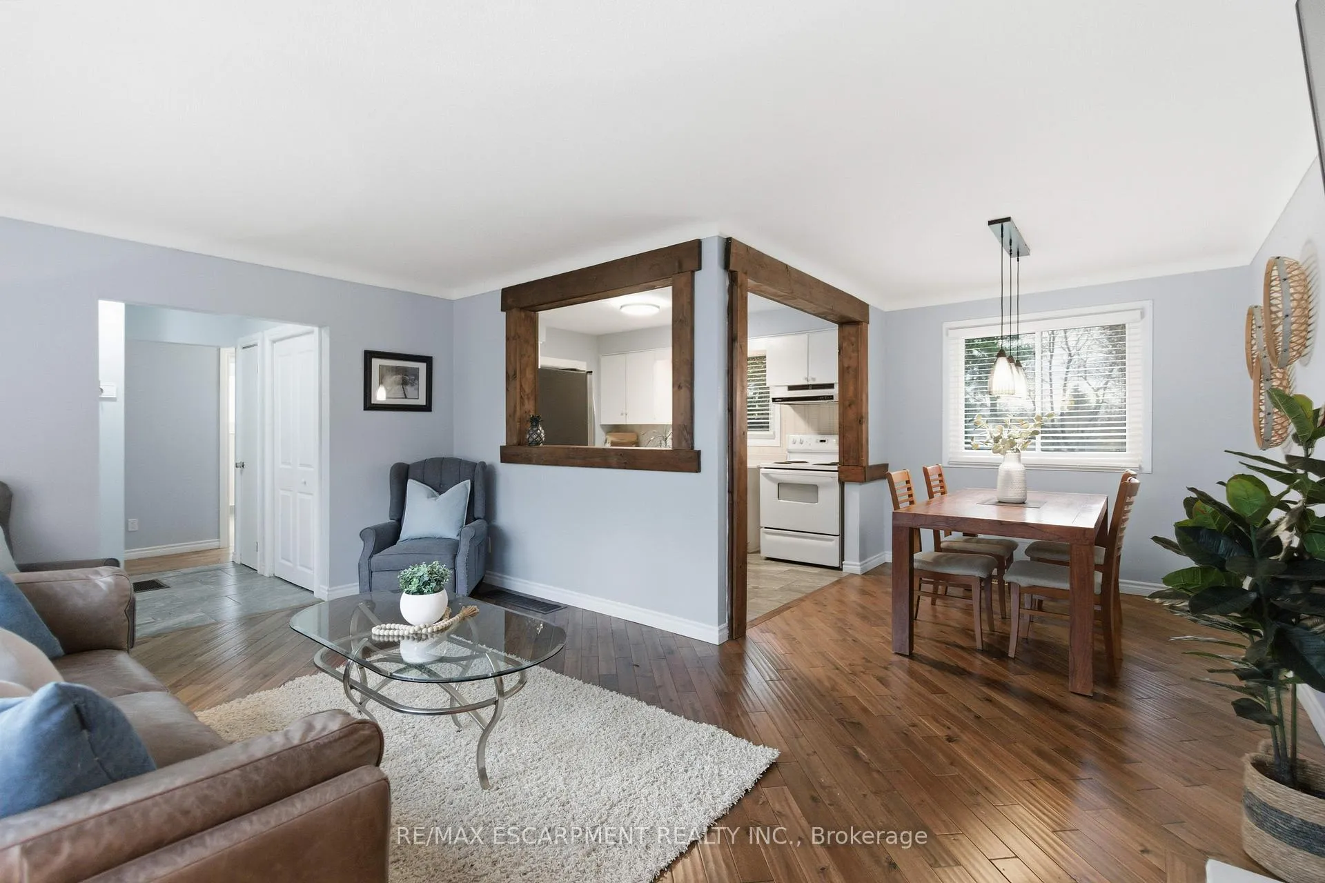 Photo 7 of 30 Kelly Street, Hamilton, Waterdown — HOMEH