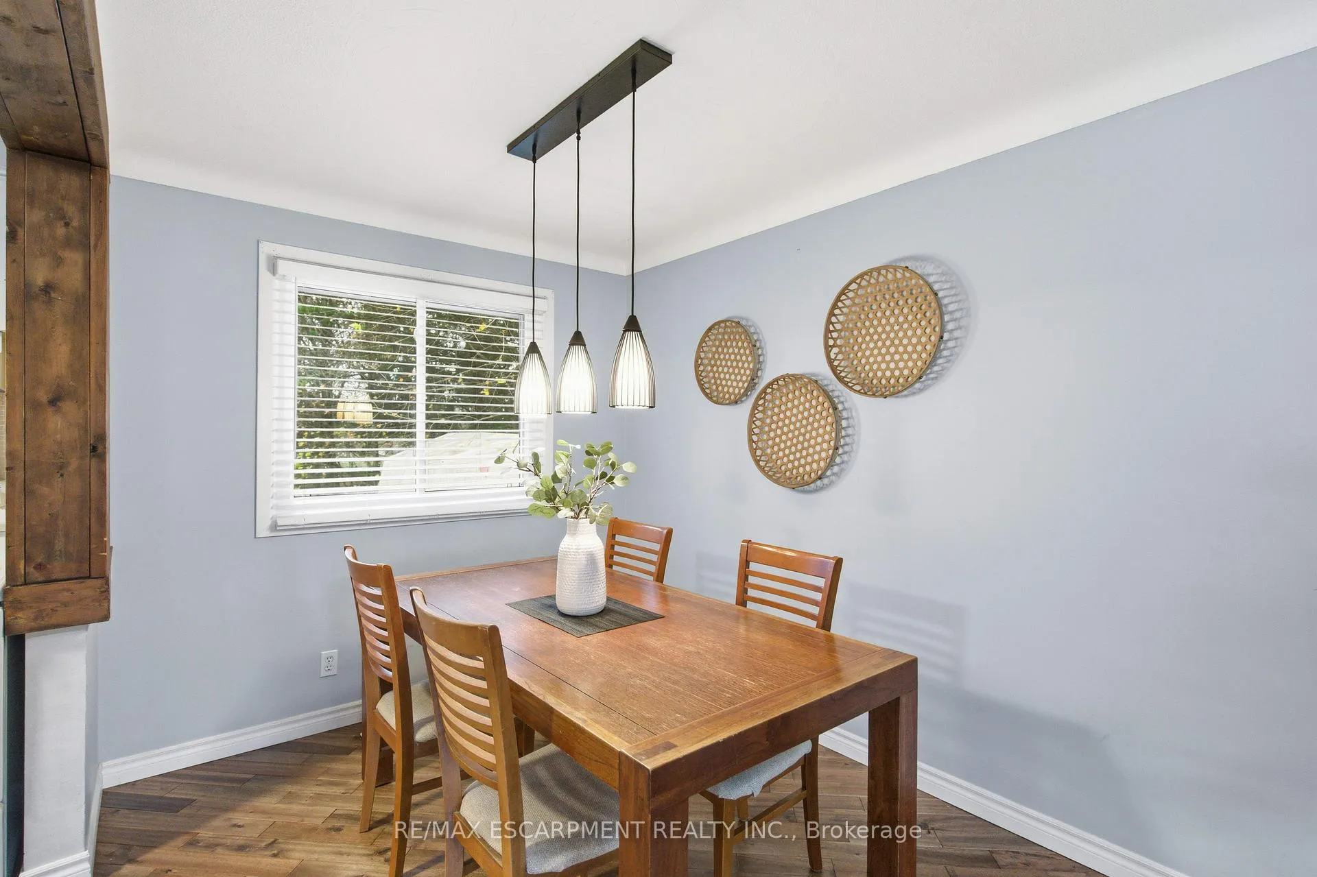 Photo 10 of 30 Kelly Street, Hamilton, Waterdown — HOMEH