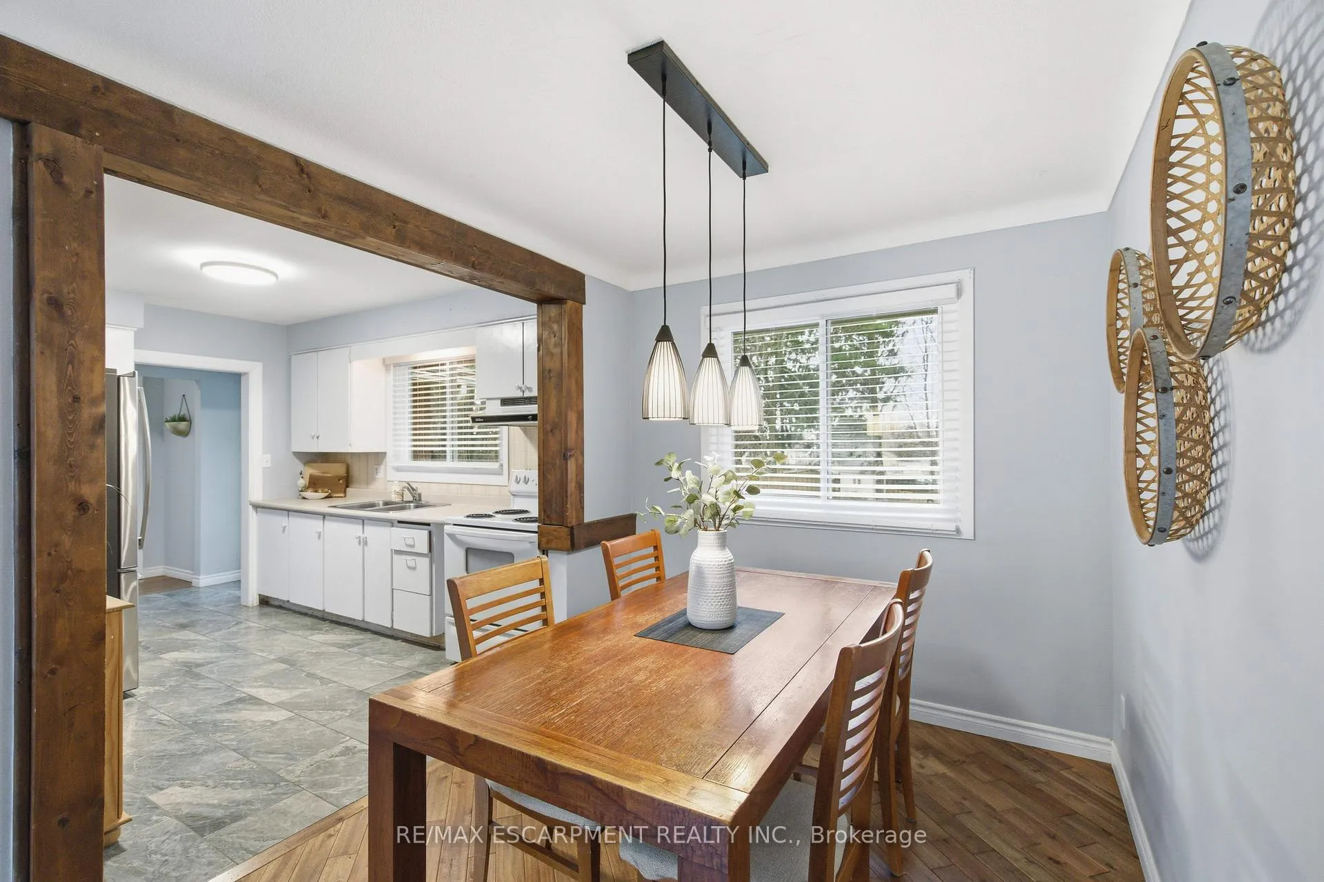 Photo 11 of 30 Kelly Street, Hamilton, Waterdown — HOMEH