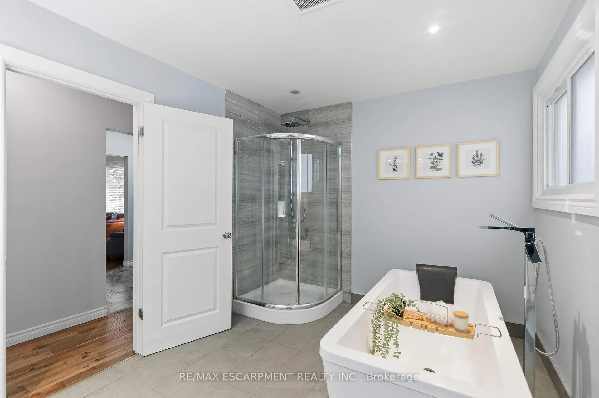 Photo 22 of 30 Kelly Street, Hamilton, Waterdown — HOMEH