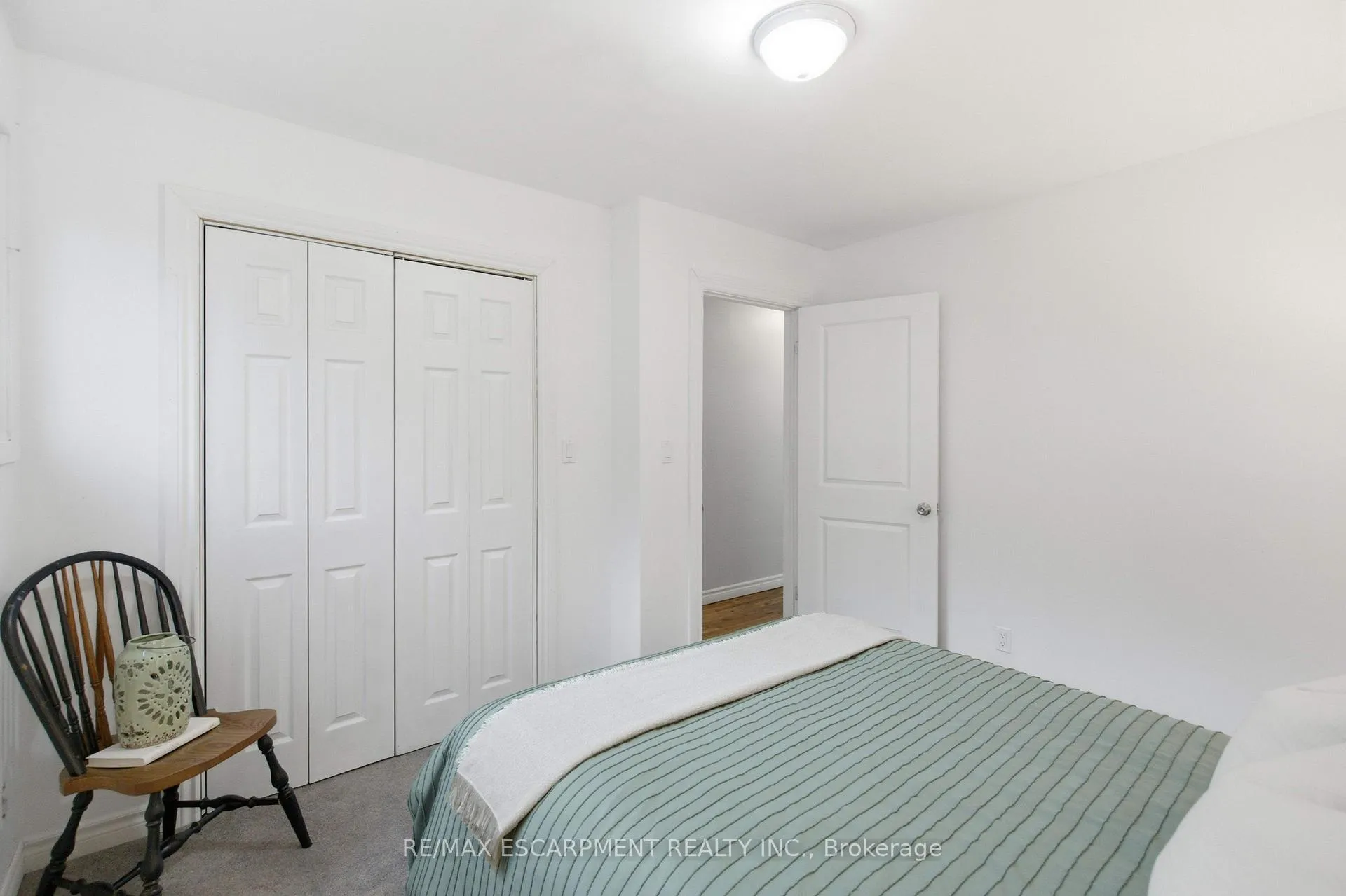 Photo 24 of 30 Kelly Street, Hamilton, Waterdown — HOMEH