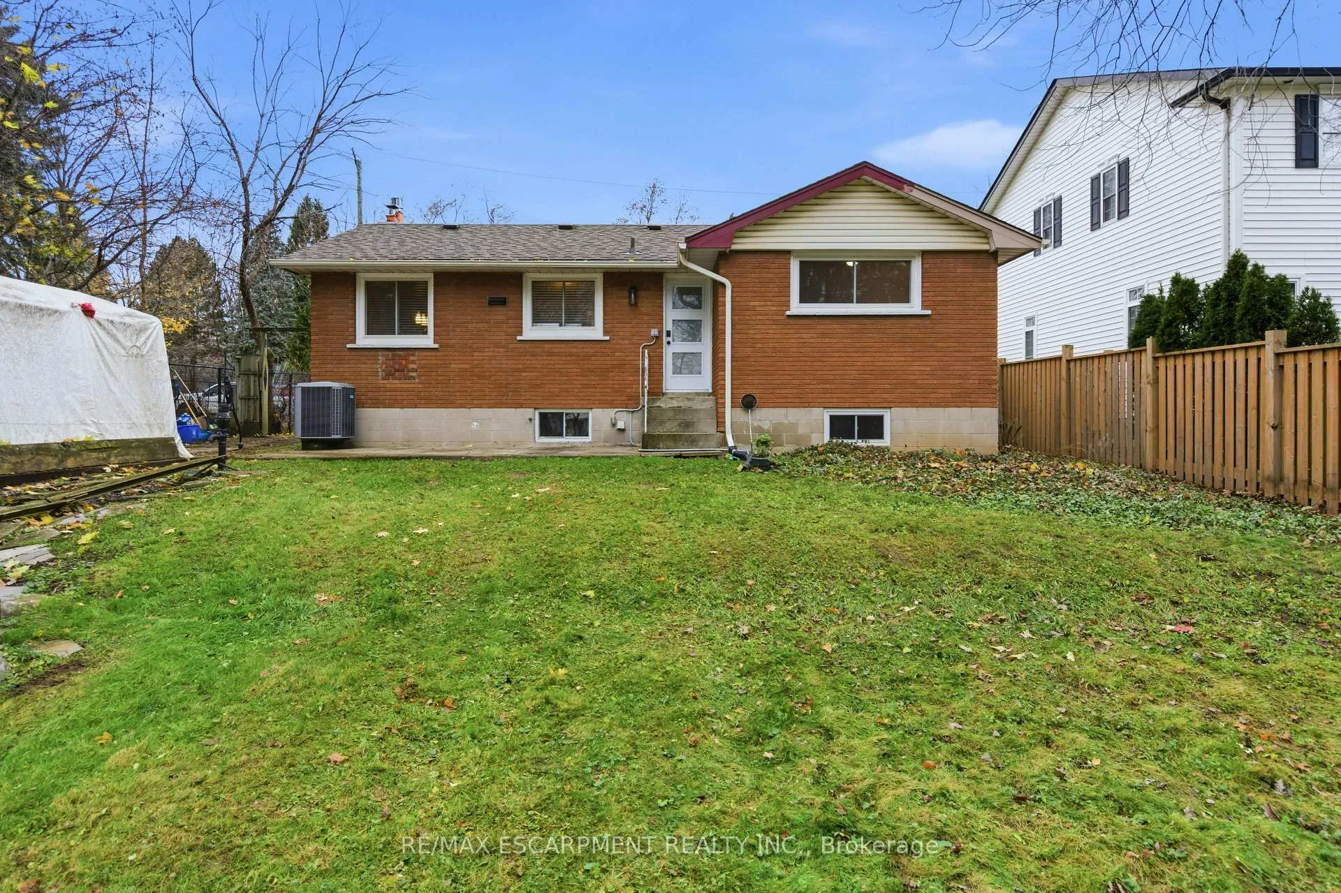 Photo 33 of 30 Kelly Street, Hamilton, Waterdown — HOMEH