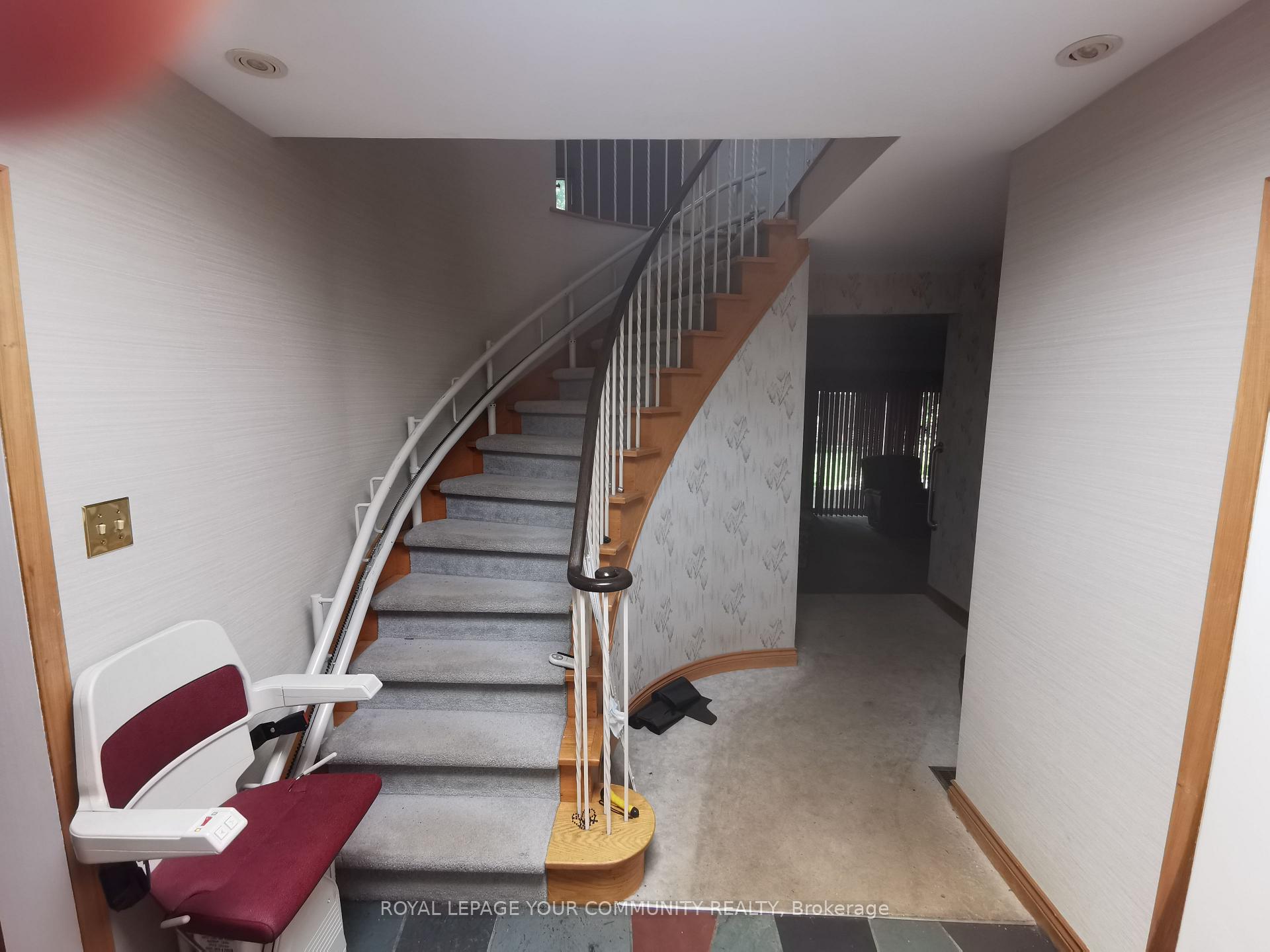 Photo 8 of 138 Parkview Hill Crescent, Toronto, O'Connor-Parkview — HOMEH