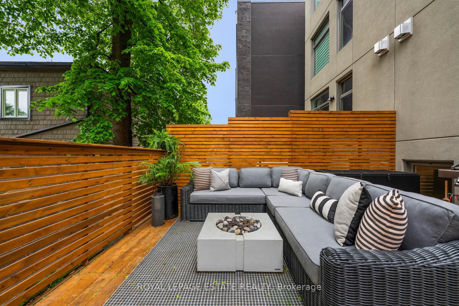 Photo 3 of 7 Vince Avenue, Toronto, The Beaches — HOMEH