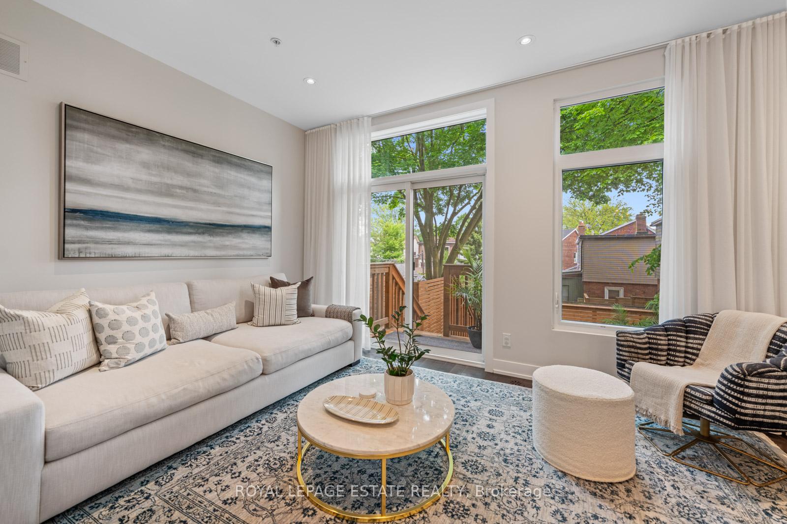 Photo 8 of 7 Vince Avenue, Toronto, The Beaches — HOMEH