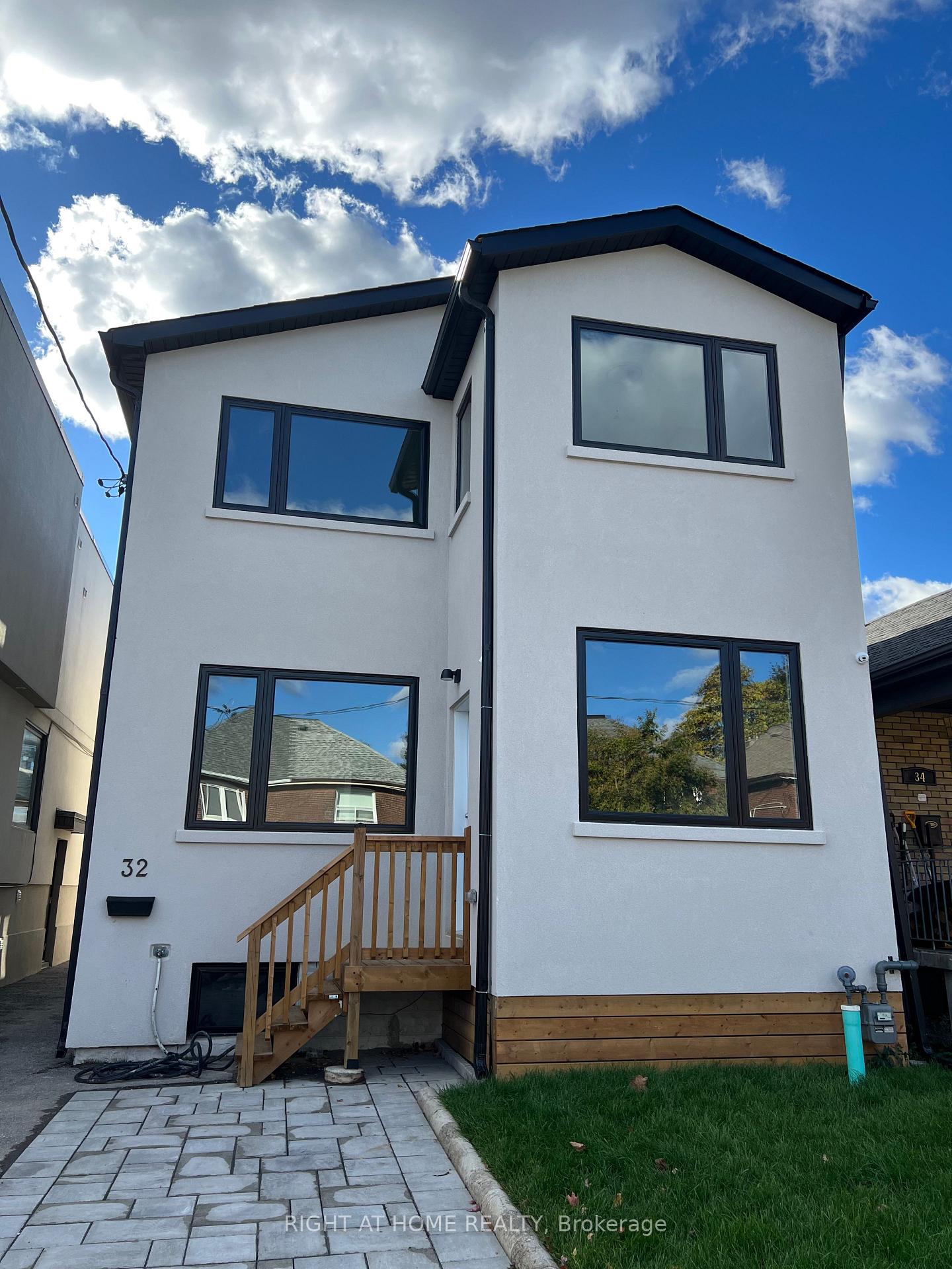 Photo 1 of Unit 4, 32 Cadorna Avenue, Toronto, Danforth Village-East York — HOMEH
