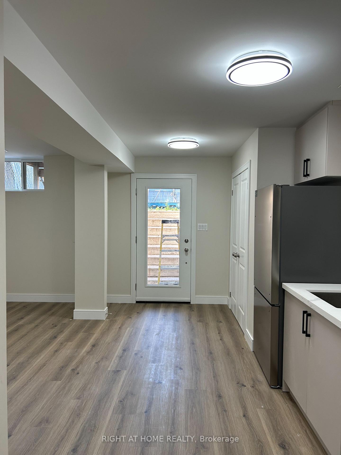 Photo 3 of Unit 4, 32 Cadorna Avenue, Toronto, Danforth Village-East York — HOMEH