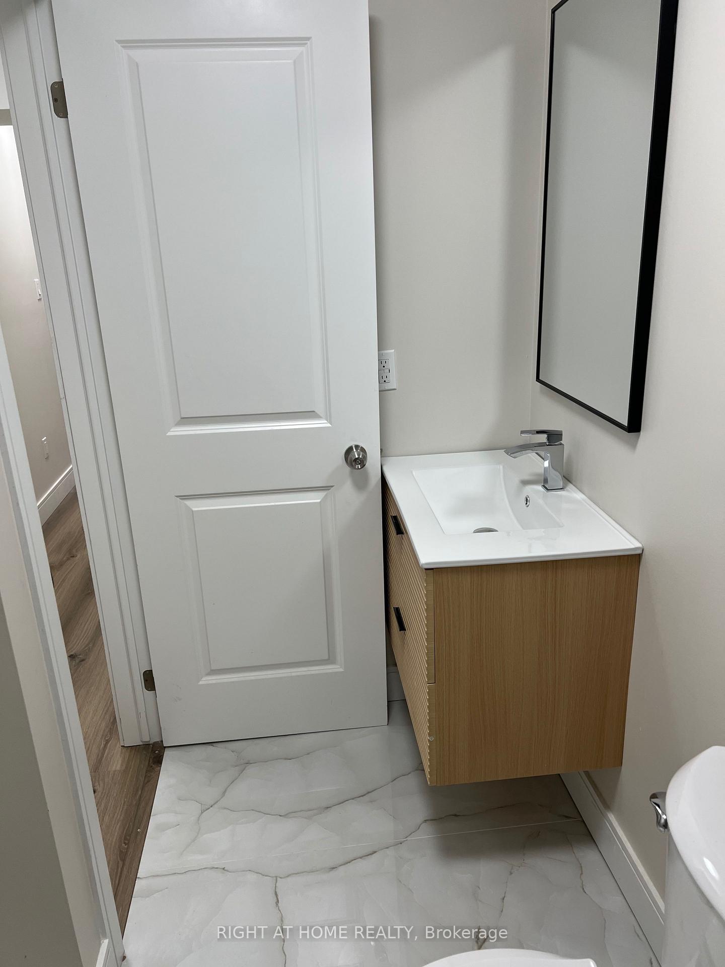 Photo 12 of Unit 4, 32 Cadorna Avenue, Toronto, Danforth Village-East York — HOMEH