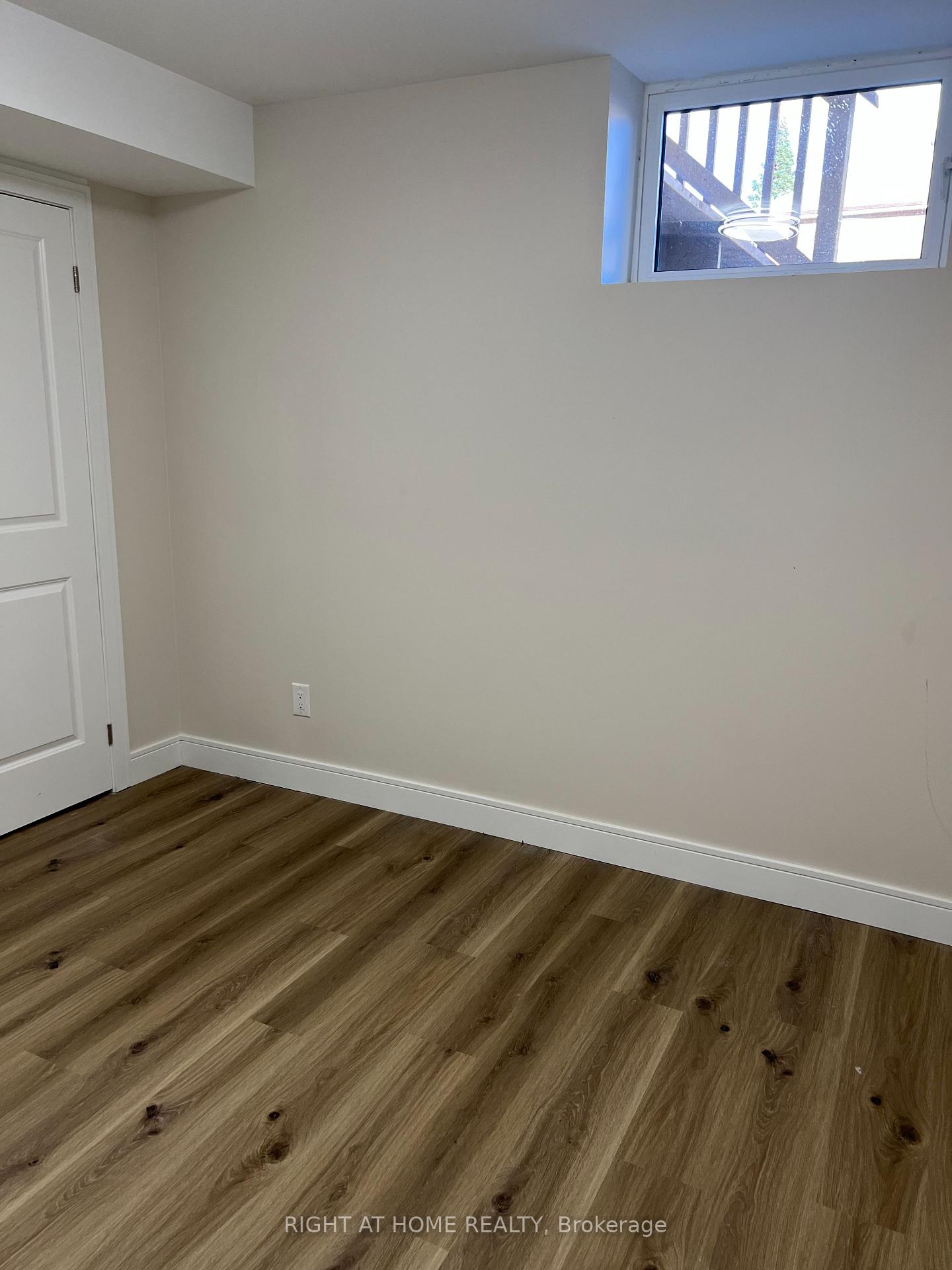Photo 19 of Unit 4, 32 Cadorna Avenue, Toronto, Danforth Village-East York — HOMEH