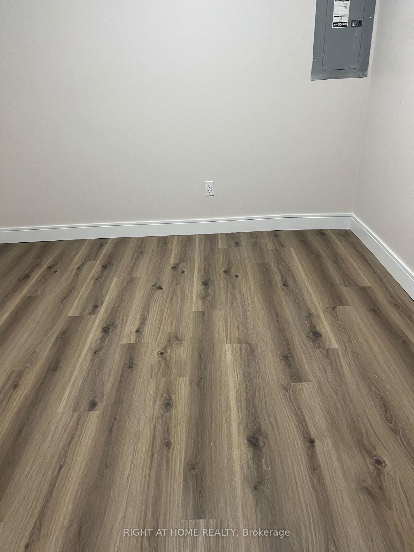 Photo 22 of Unit 4, 32 Cadorna Avenue, Toronto, Danforth Village-East York — HOMEH
