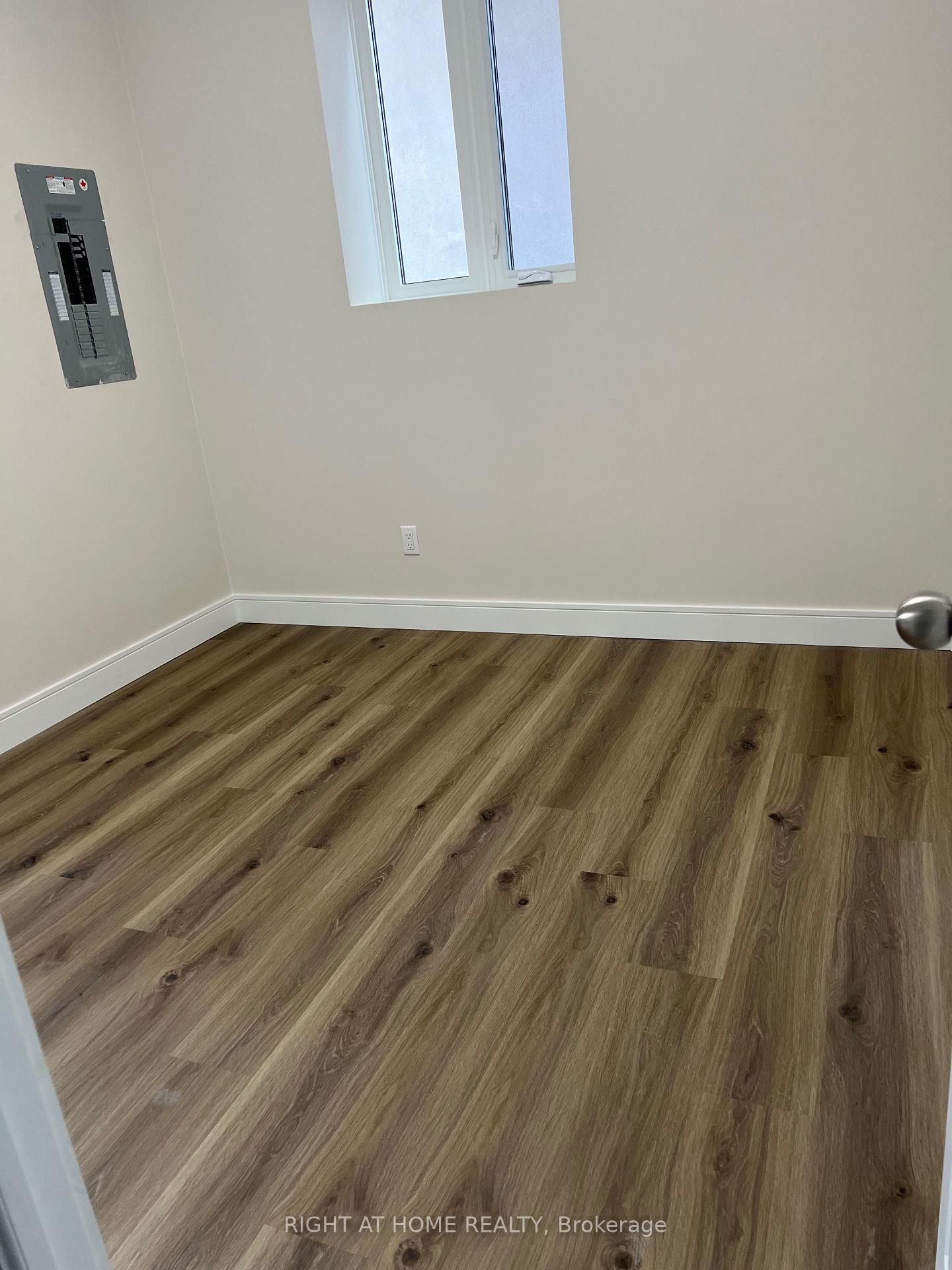 Photo 27 of Unit 4, 32 Cadorna Avenue, Toronto, Danforth Village-East York — HOMEH