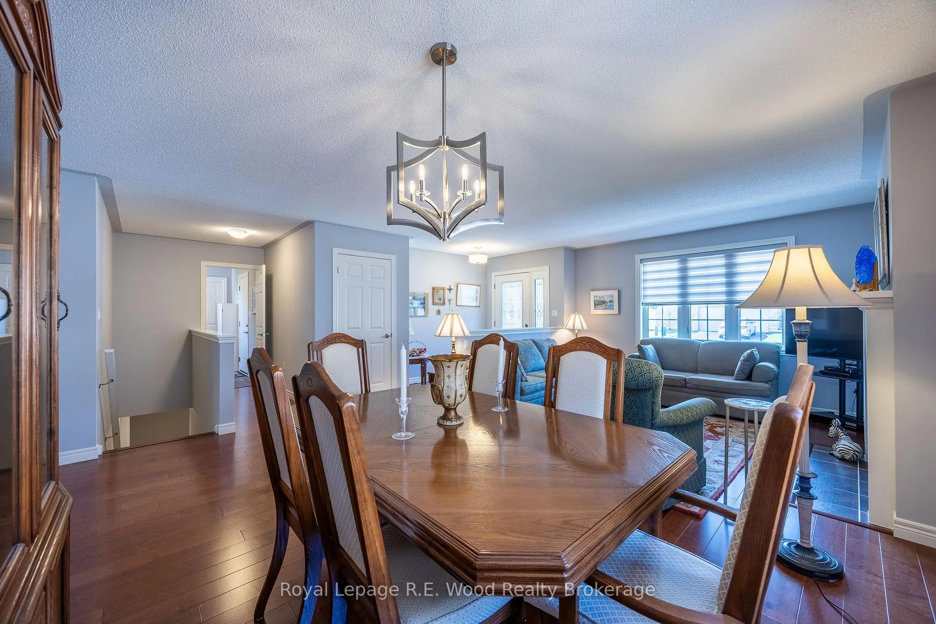 Photo 10 of 32 Esseltine Drive, Tillsonburg — HOMEH