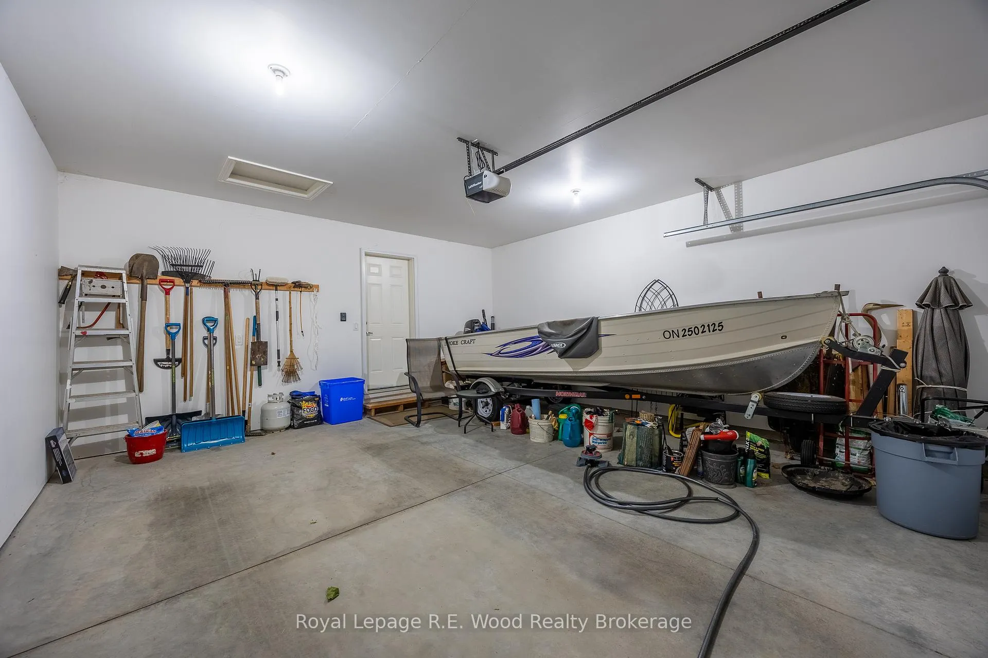 Photo 12 of 32 Esseltine Drive, Tillsonburg — HOMEH