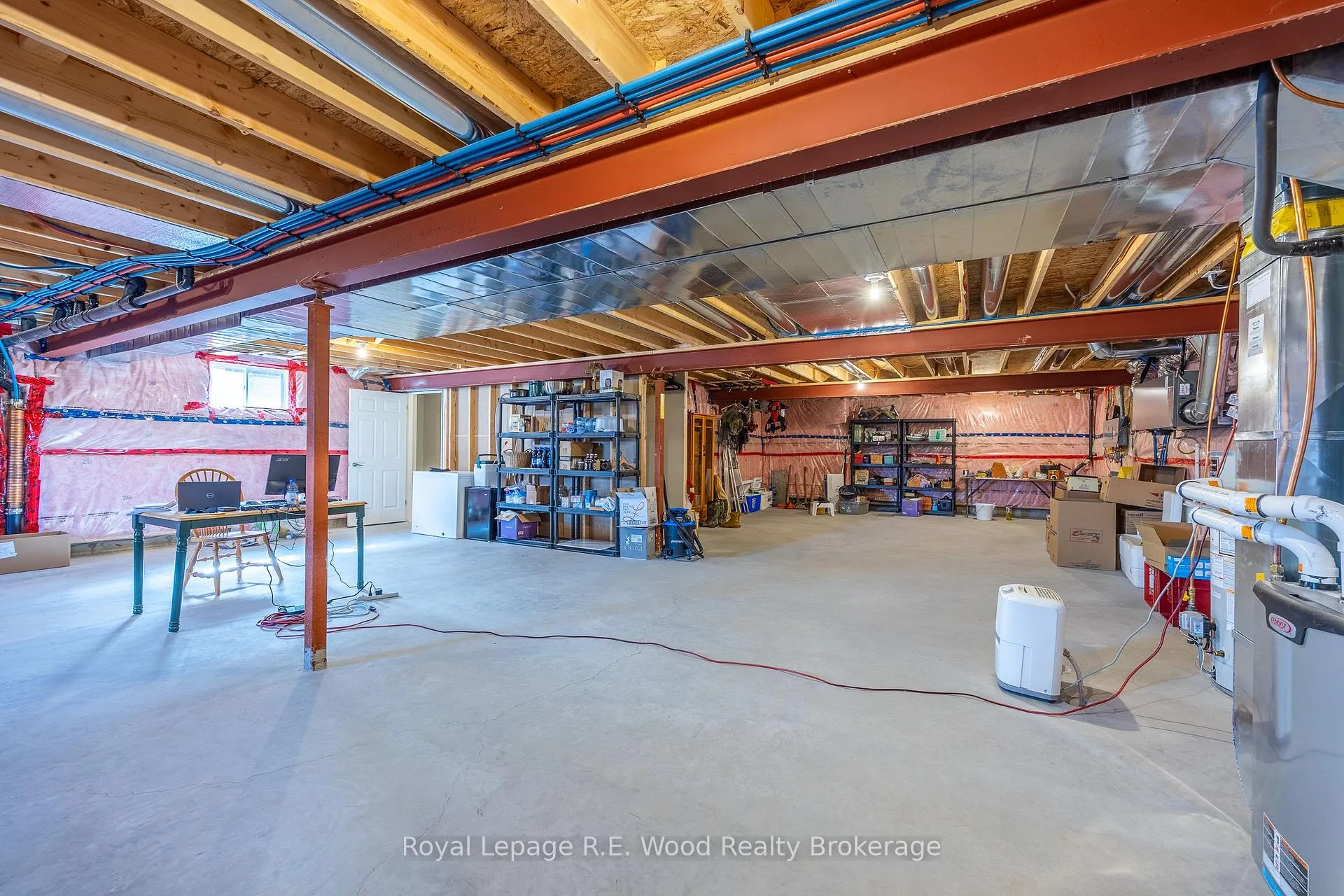 Photo 26 of 32 Esseltine Drive, Tillsonburg — HOMEH