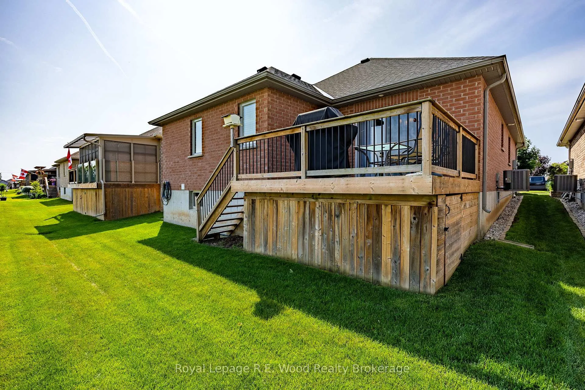 Photo 28 of 32 Esseltine Drive, Tillsonburg — HOMEH