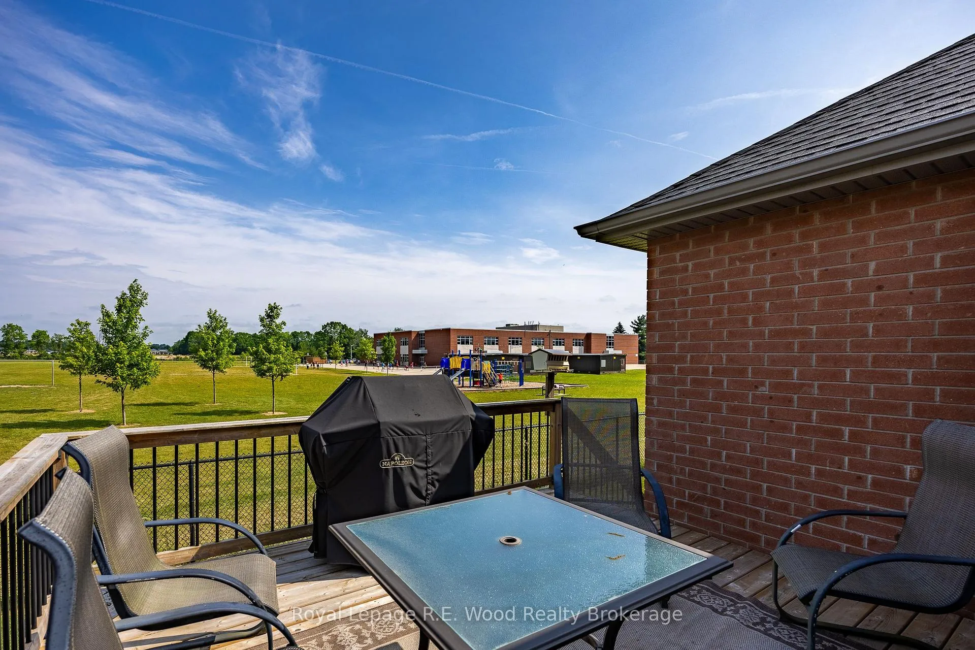 Photo 30 of 32 Esseltine Drive, Tillsonburg — HOMEH