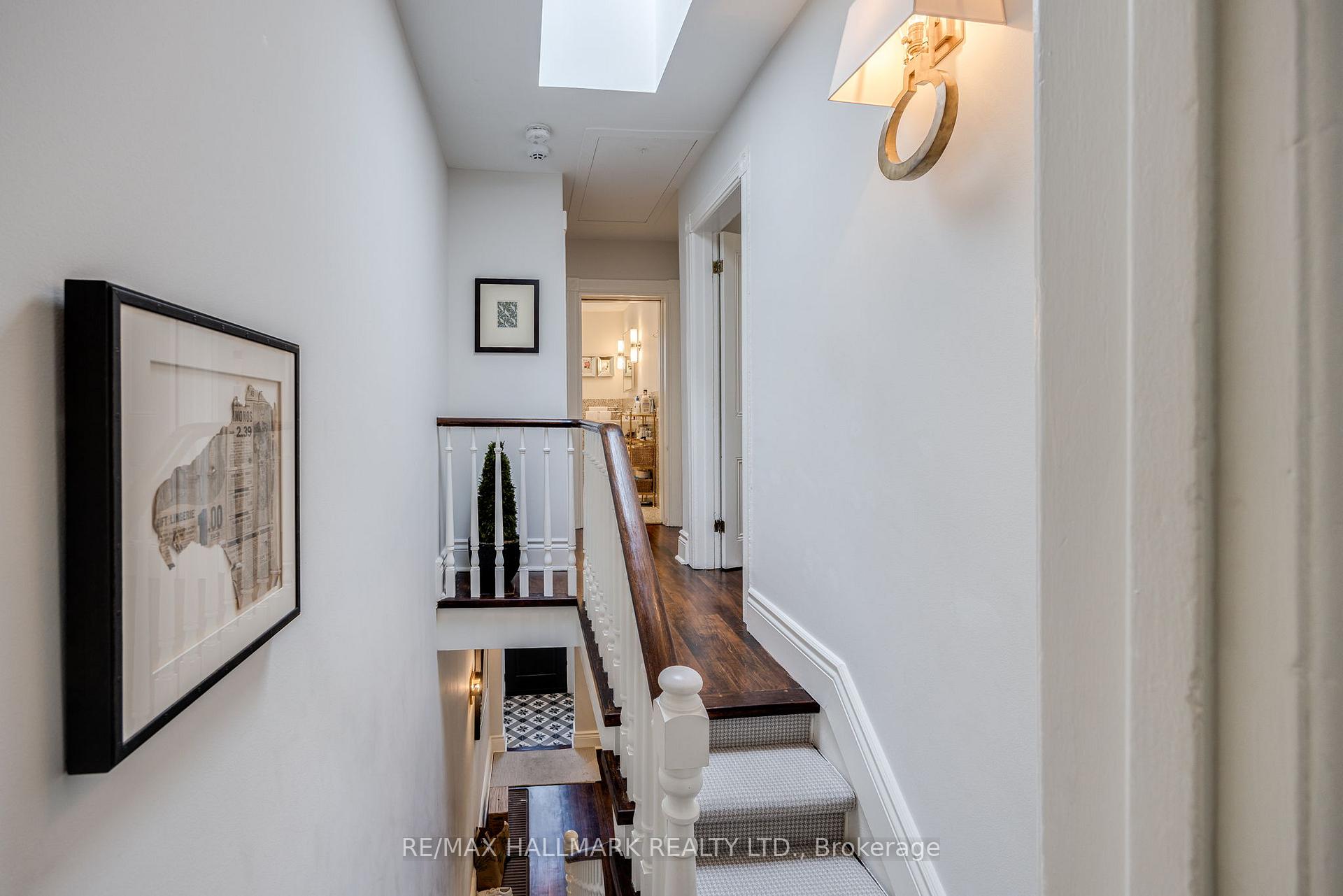 Photo 14 of 27 Bishop Street, Toronto, The Annex — HOMEH