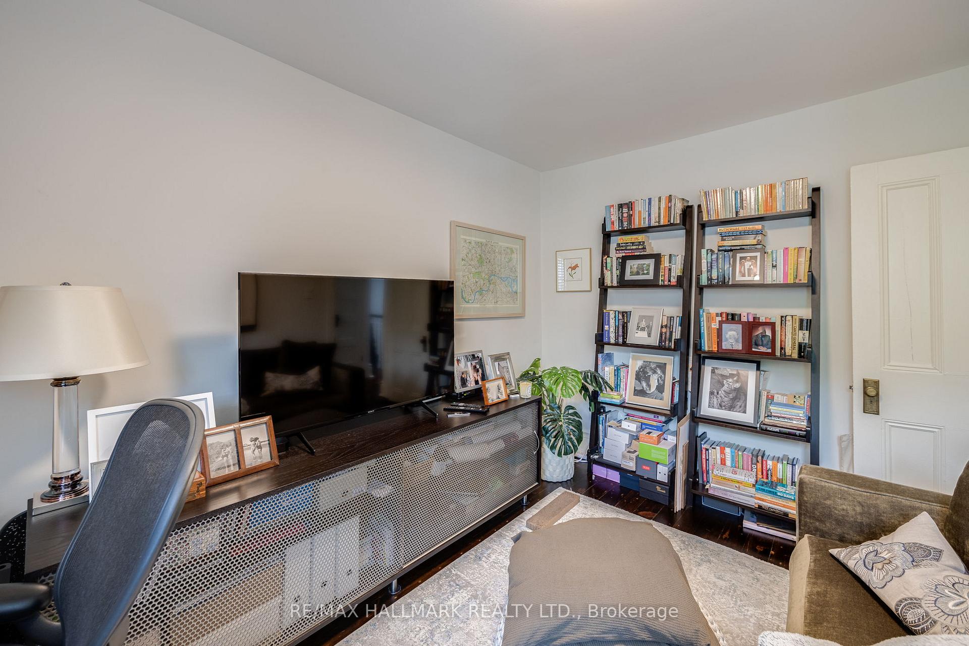 Photo 22 of 27 Bishop Street, Toronto, The Annex — HOMEH