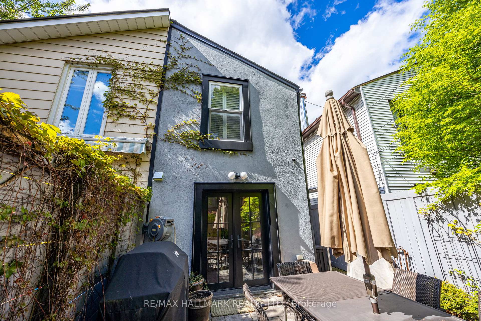 Photo 28 of 27 Bishop Street, Toronto, The Annex — HOMEH