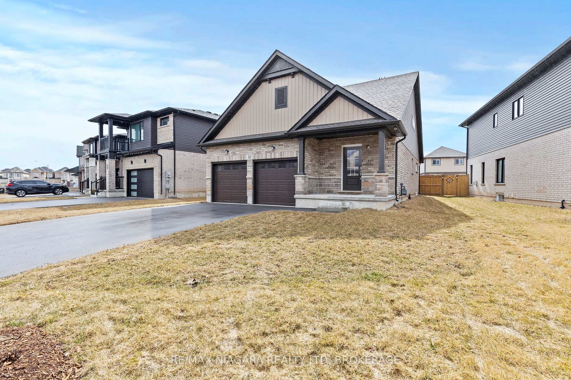 Photo 3 of 52 Bur Oak Drive, Thorold, Confederation Heights — HOMEH