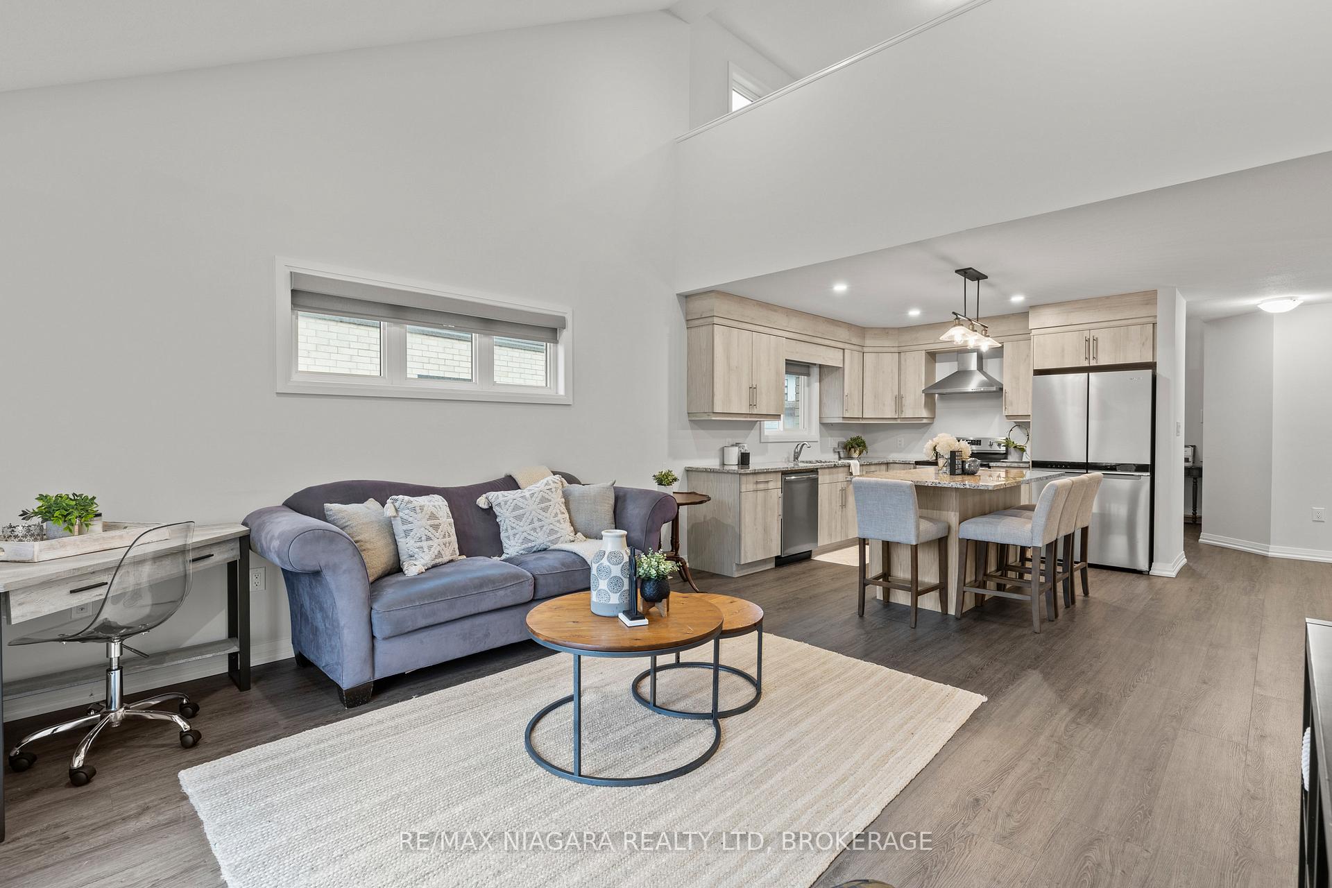 Photo 16 of 52 Bur Oak Drive, Thorold, Confederation Heights — HOMEH