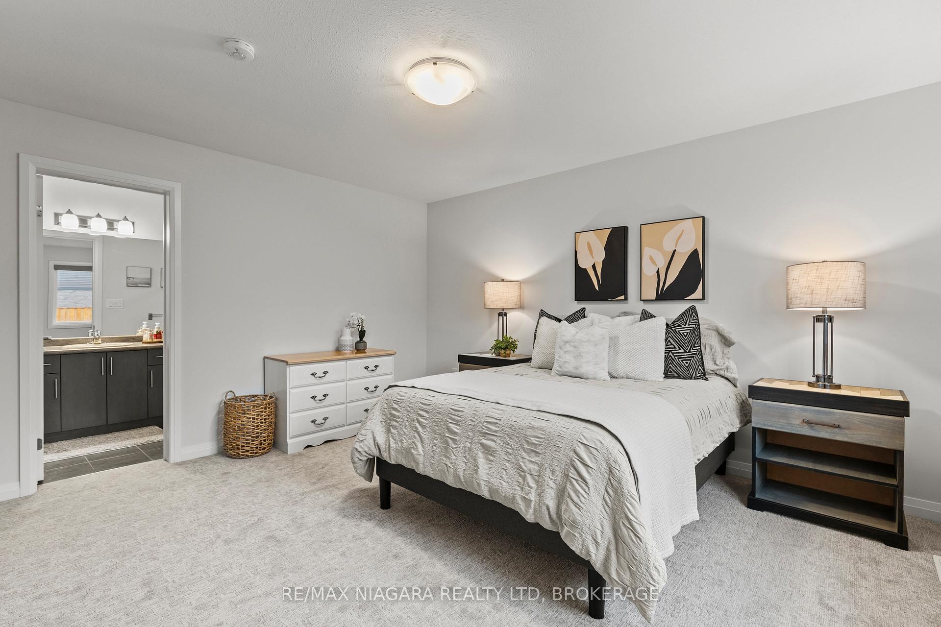 Photo 19 of 52 Bur Oak Drive, Thorold, Confederation Heights — HOMEH
