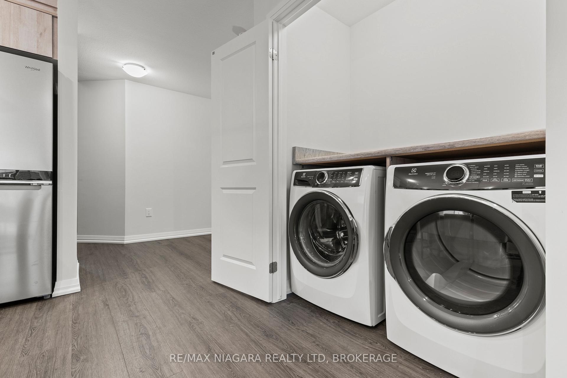 Photo 21 of 52 Bur Oak Drive, Thorold, Confederation Heights — HOMEH
