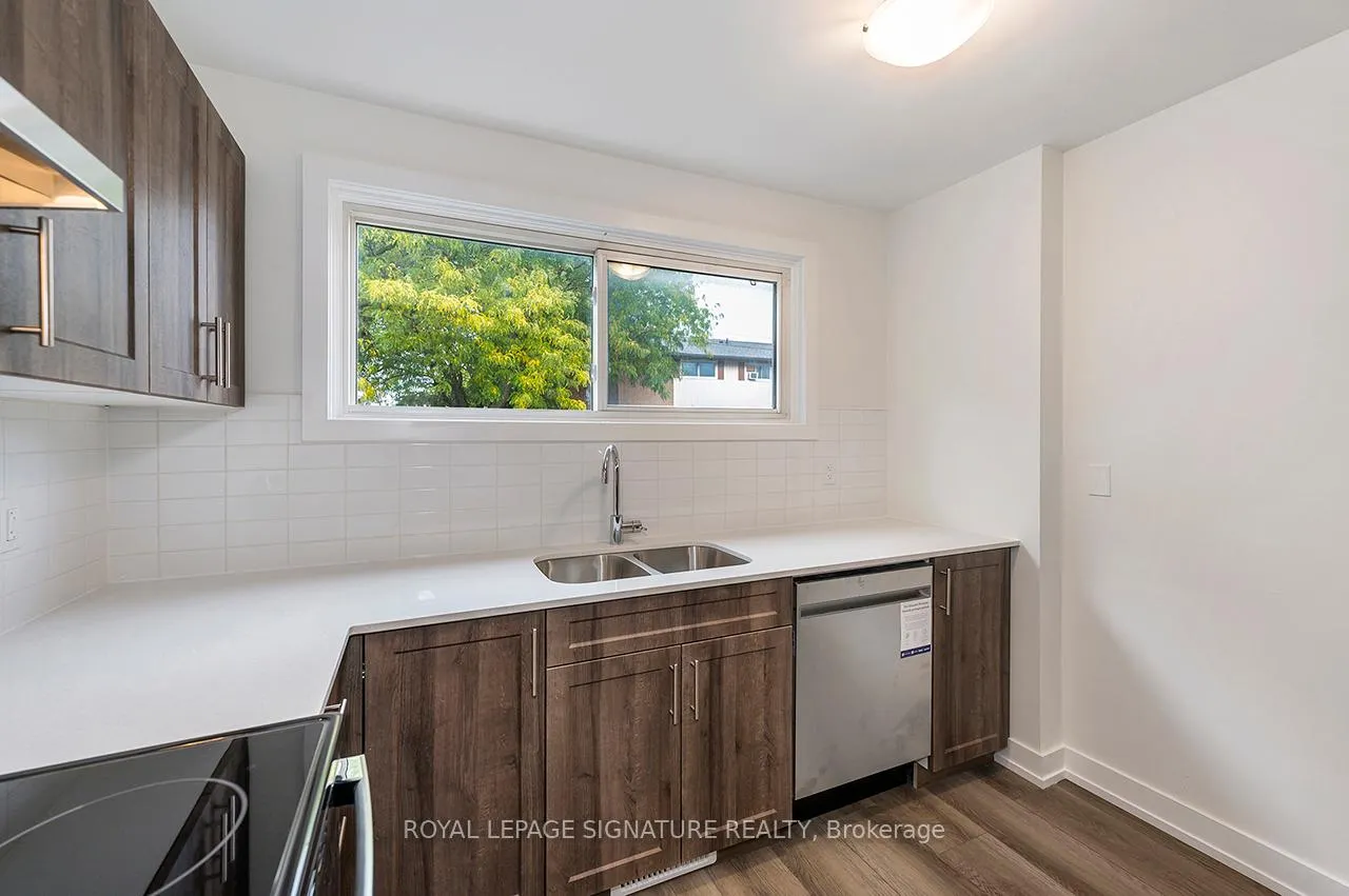 Photo 10 of 65 Woodman Drive N, Hamilton, Kentley — HOMEH