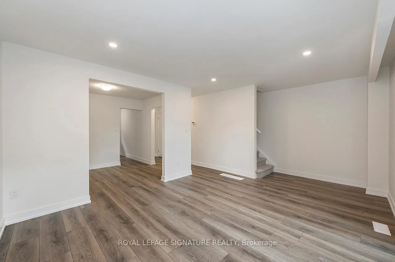Photo 15 of 65 Woodman Drive N, Hamilton, Kentley — HOMEH