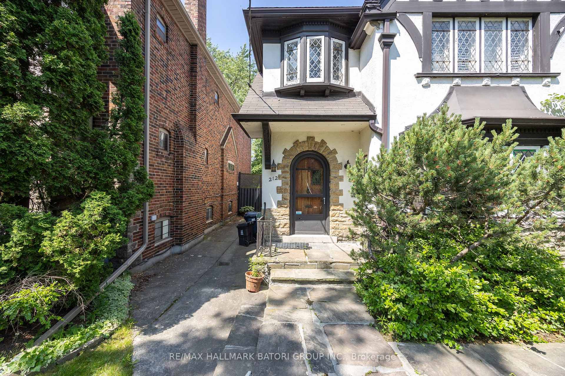 Photo 3 of 212 Rosemary Road, Toronto, Forest Hill South — HOMEH